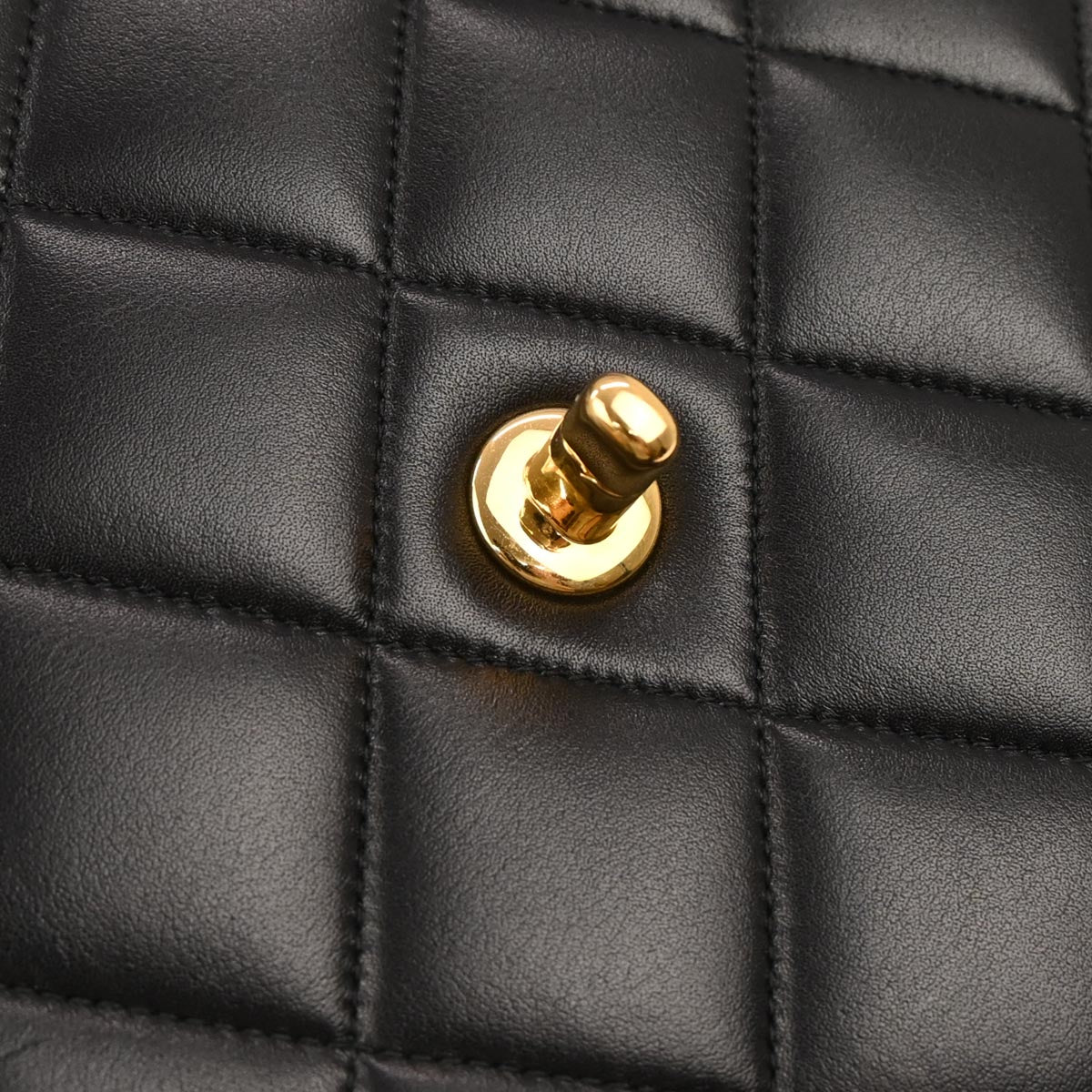 Chanel 1991-1994 Black Lambskin Maxi Classic Flap Shoulder Bag - Image 6