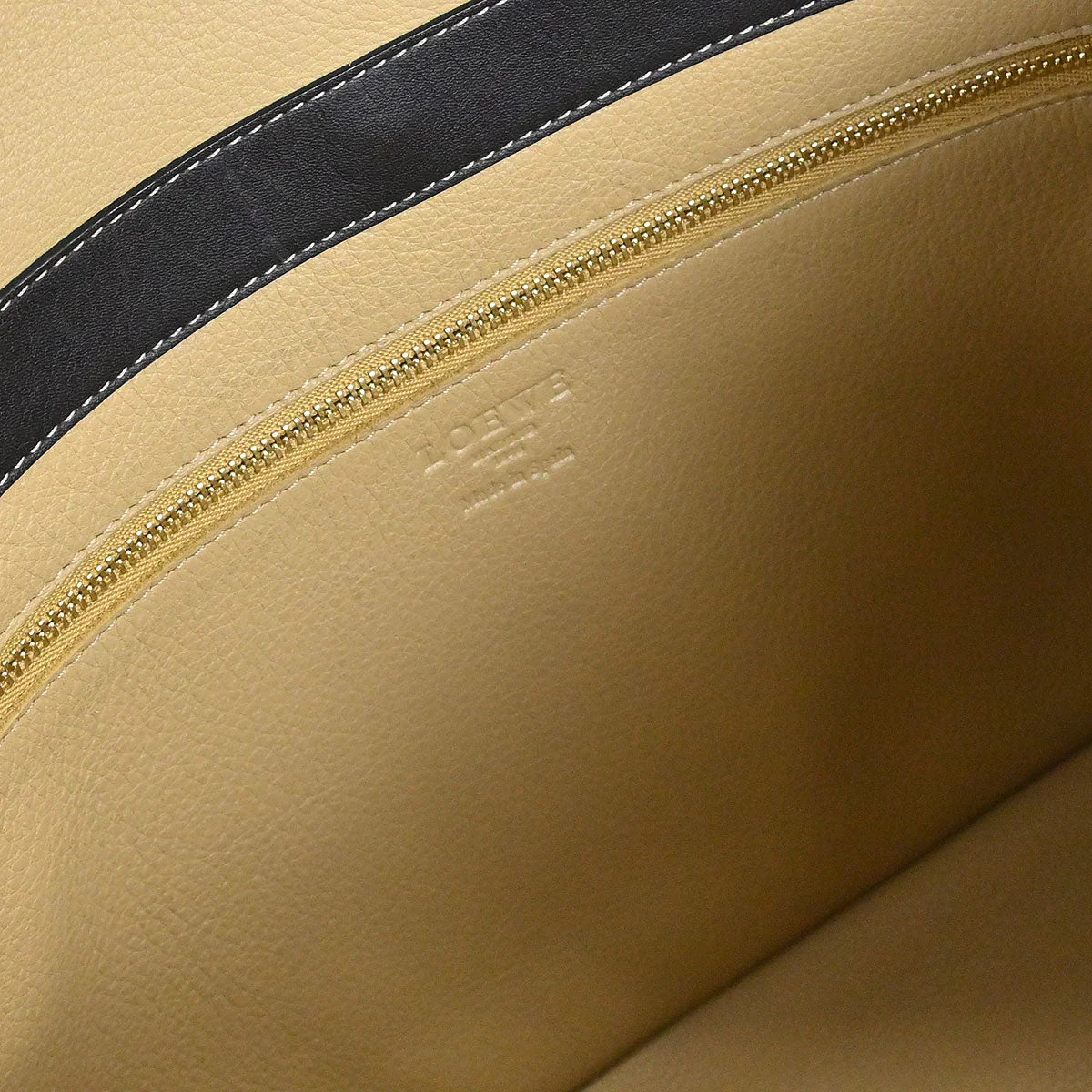 Loewe Beige Suede Shoulder Bag - Image 8