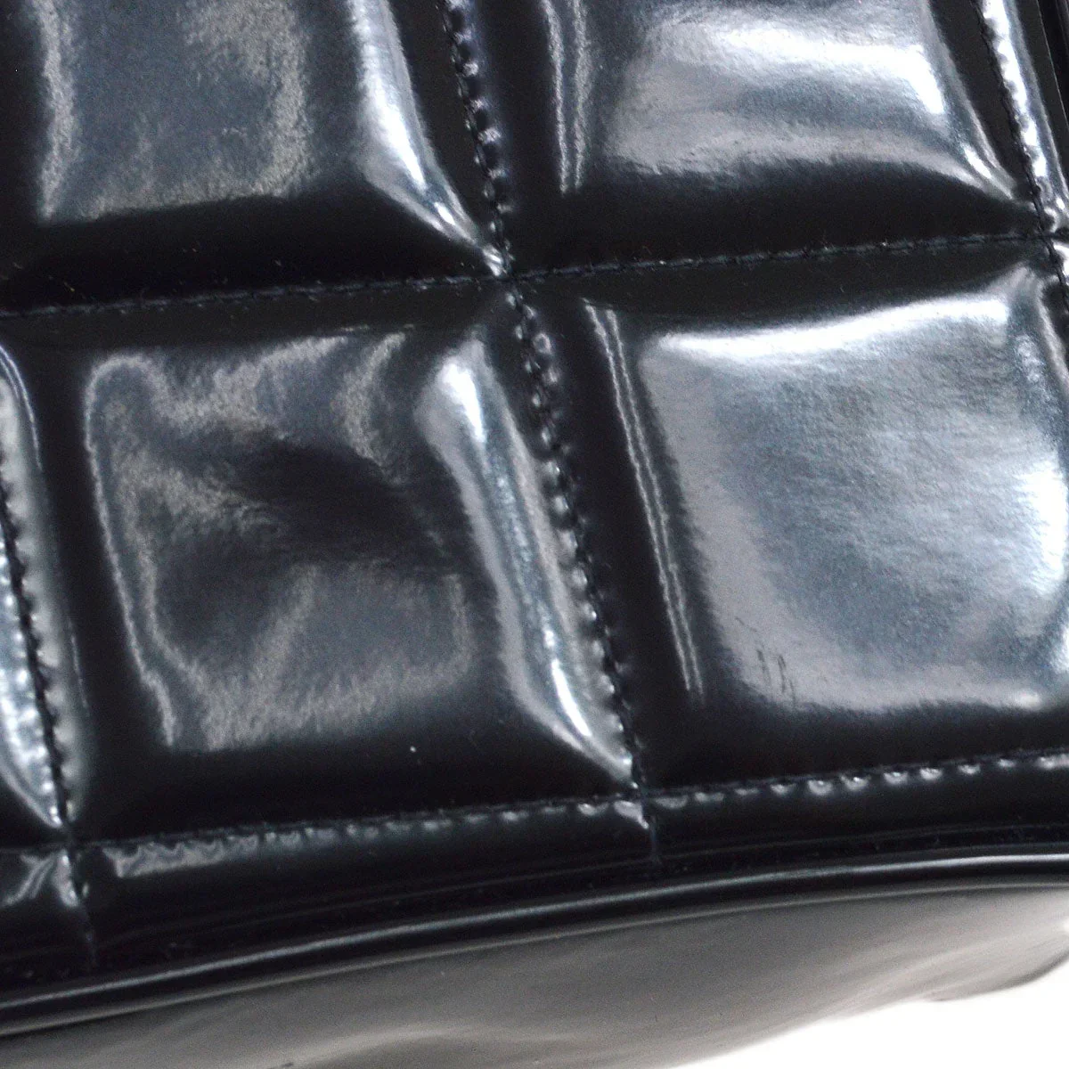 CHANEL * 1995-1996 Black Patent Leather Heart Top Handle Bag - Image 6