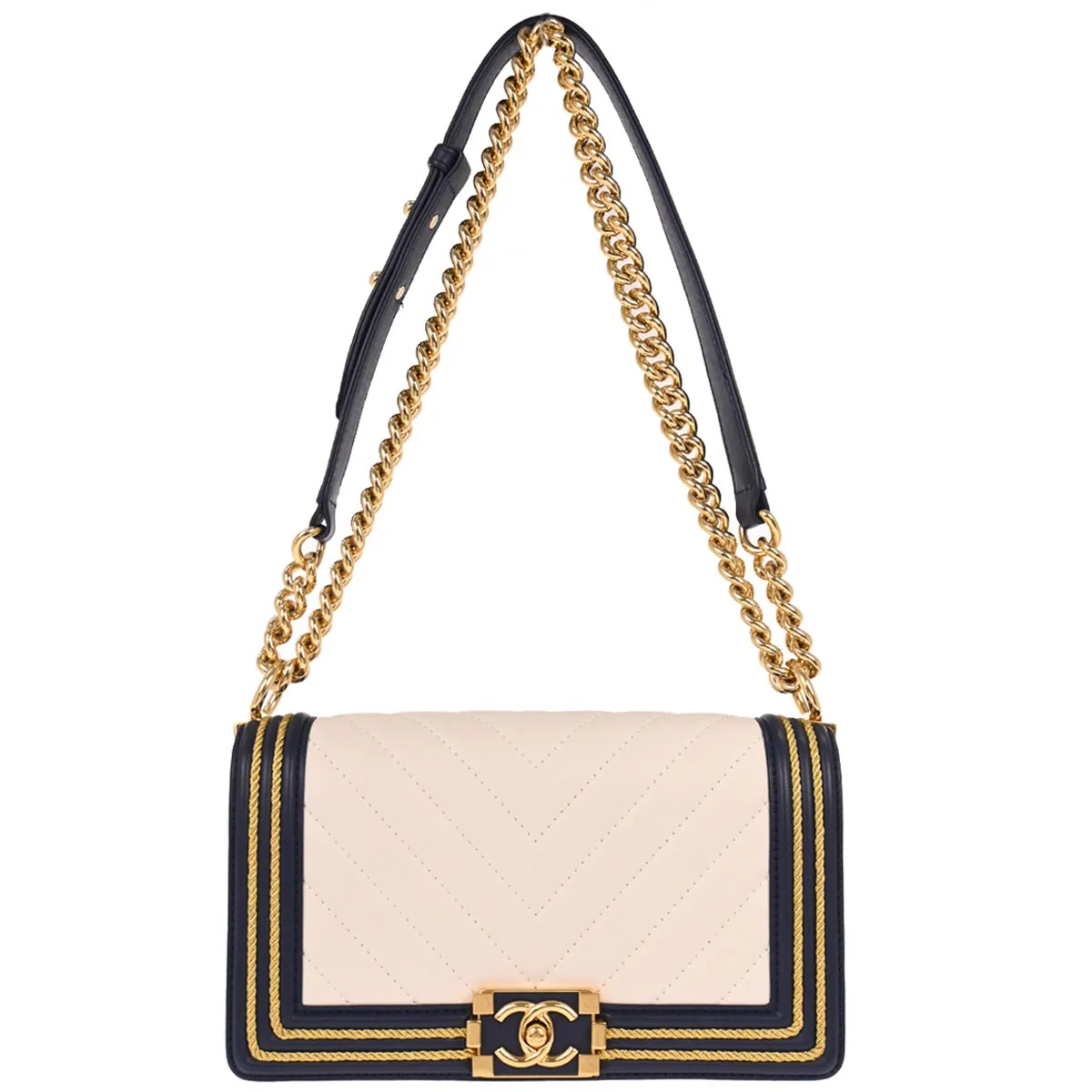 Boy Chanel 2018-2019 White Lambskin Chevron Medium Shoulder Bag