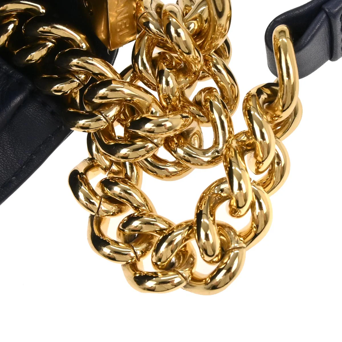 Boy Chanel 2018-2019 White Lambskin Chevron Medium Shoulder Bag - Image 6