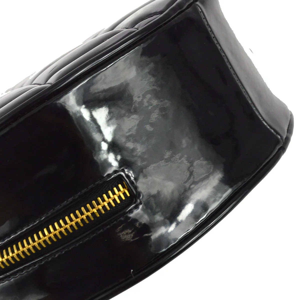 Chanel 1994-1996 Black Patent Leather Round Vanity Handbag - Image 4