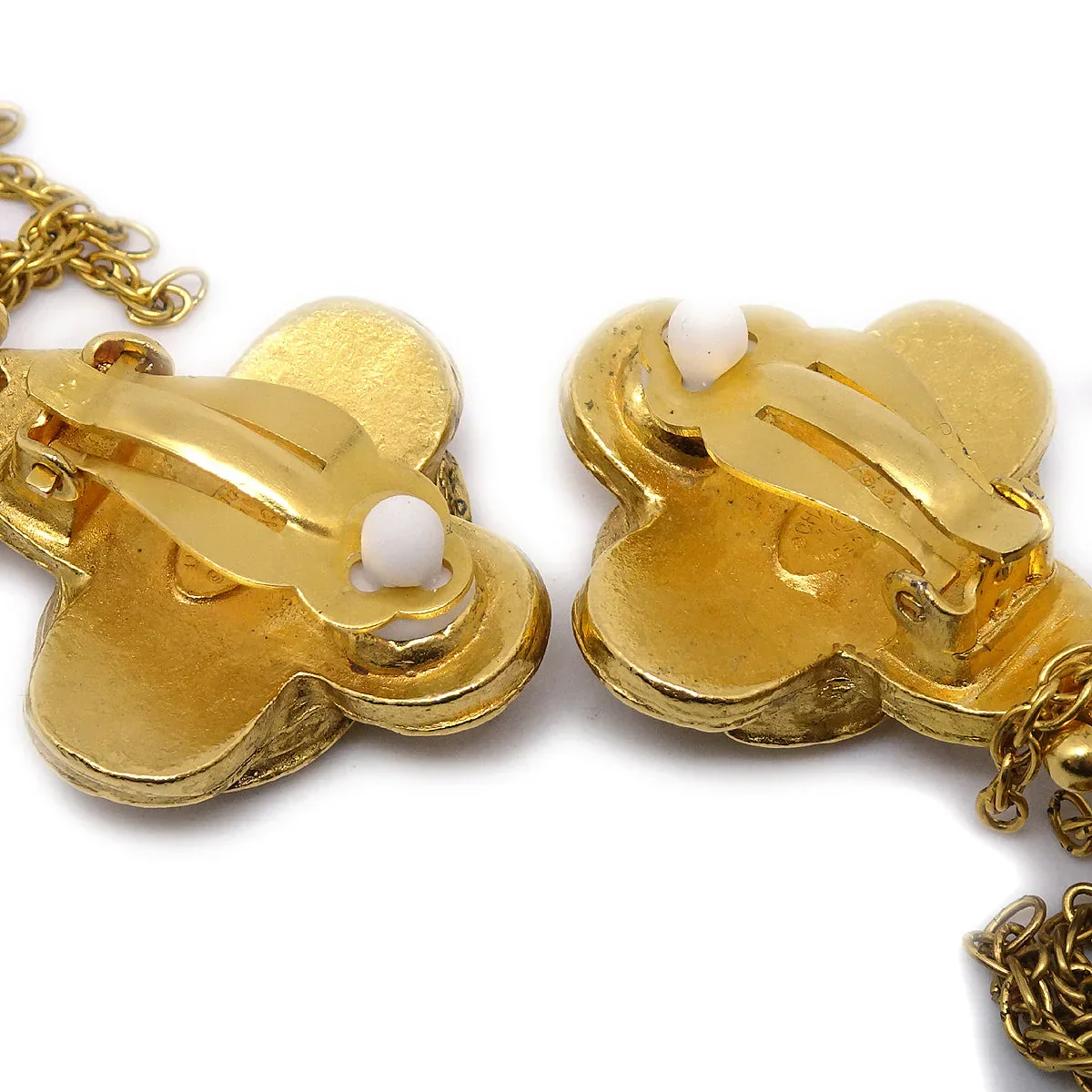 Chanel 1994 Filigree Earrings Clip-On Gold - Image 3