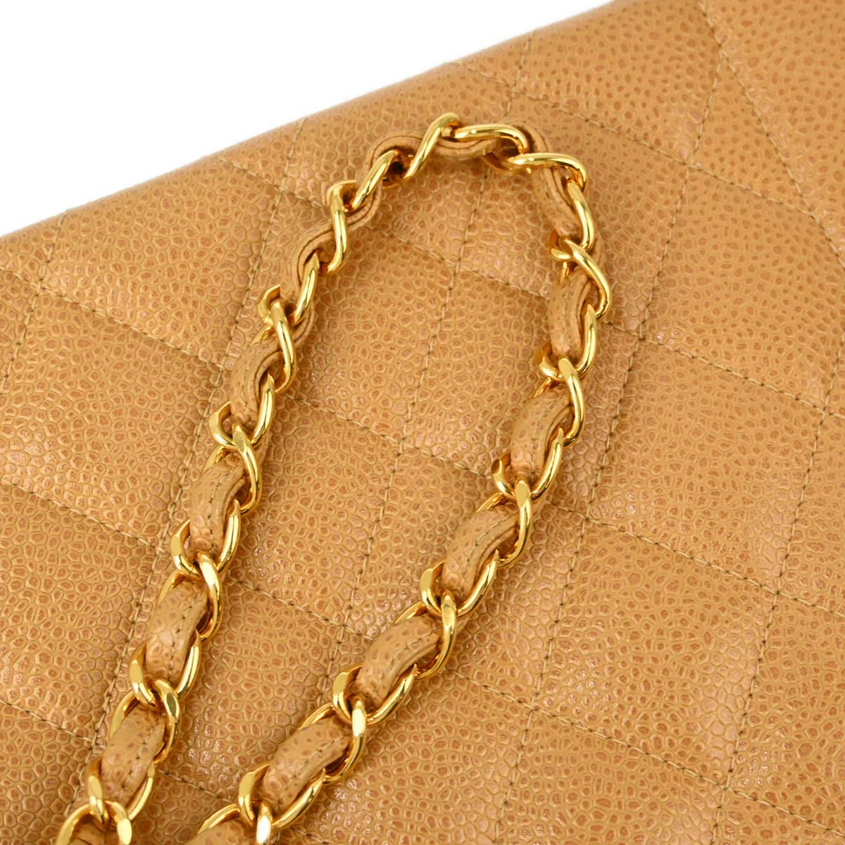 Chanel 1991-1994 Beige Caviar Medium Diana Shoulder Bag - Image 6