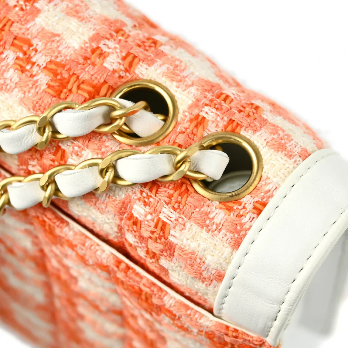 Chanel 2000-2002 White Orange Tweed Single Flap Shoulder Bag - Image 11