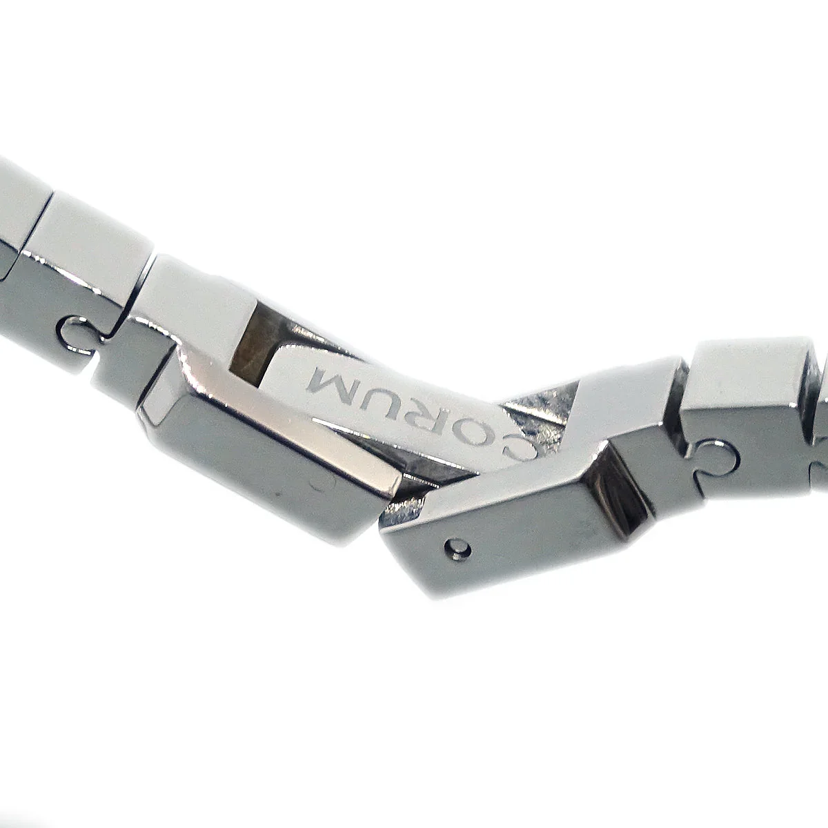 Corum Sugar Cube Ref.137.423.47 Quartz Watch SS Diamond - Image 8
