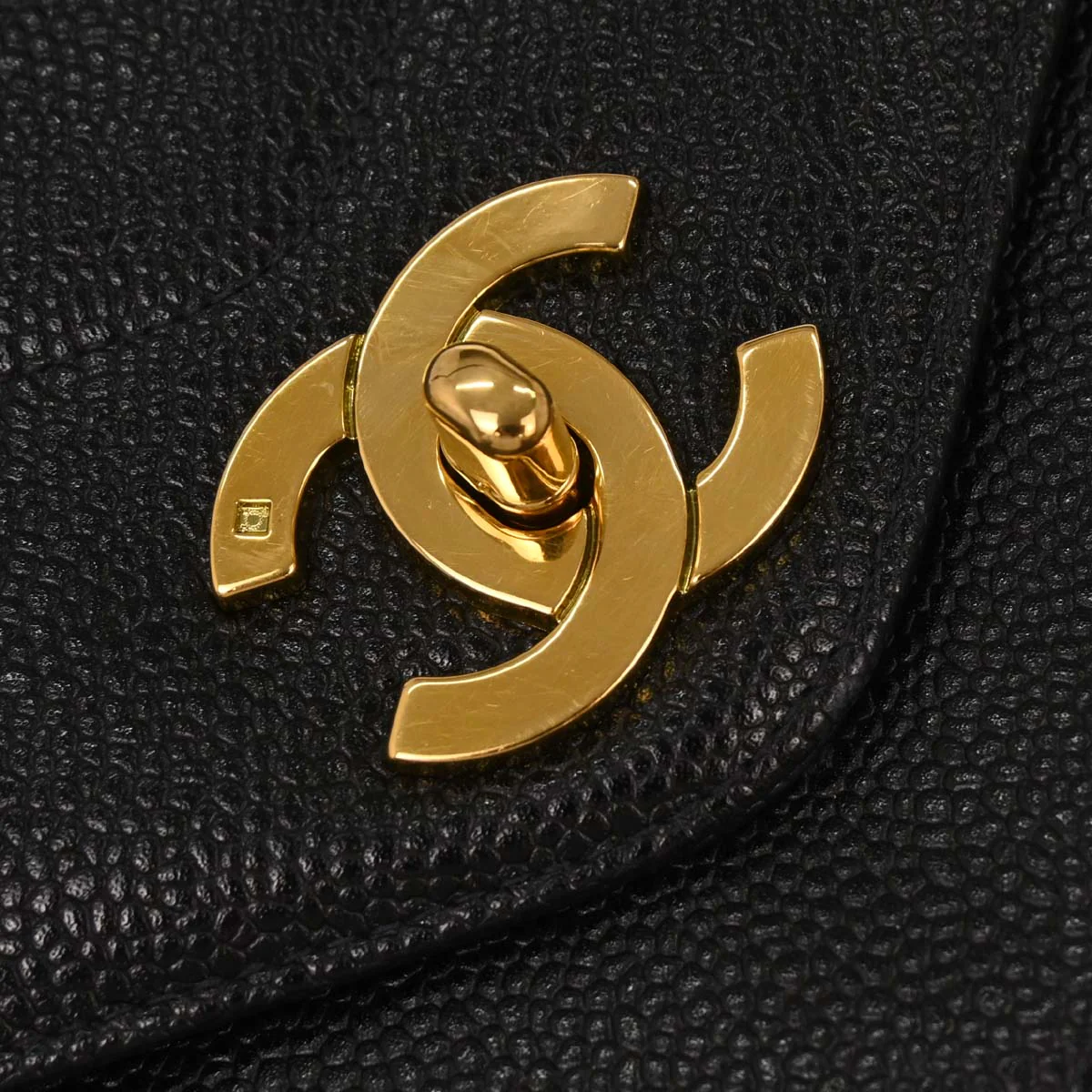 Chanel 1994-1996 Black Caviar Chevron Shoulder Bag - Image 6