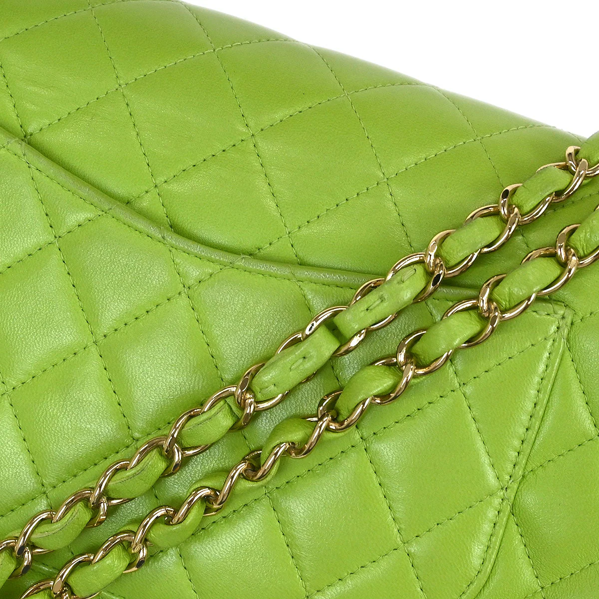 Chanel 2002-2003 Light Green Lambskin Medium Classic Double Flap Shoulder Bag - Image 6