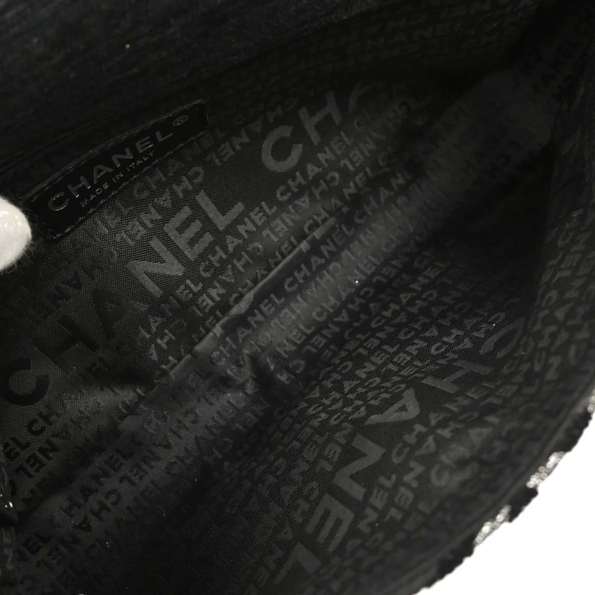 Chanel 2005-2006 Black Canvas Chain Print Handbag - Image 7