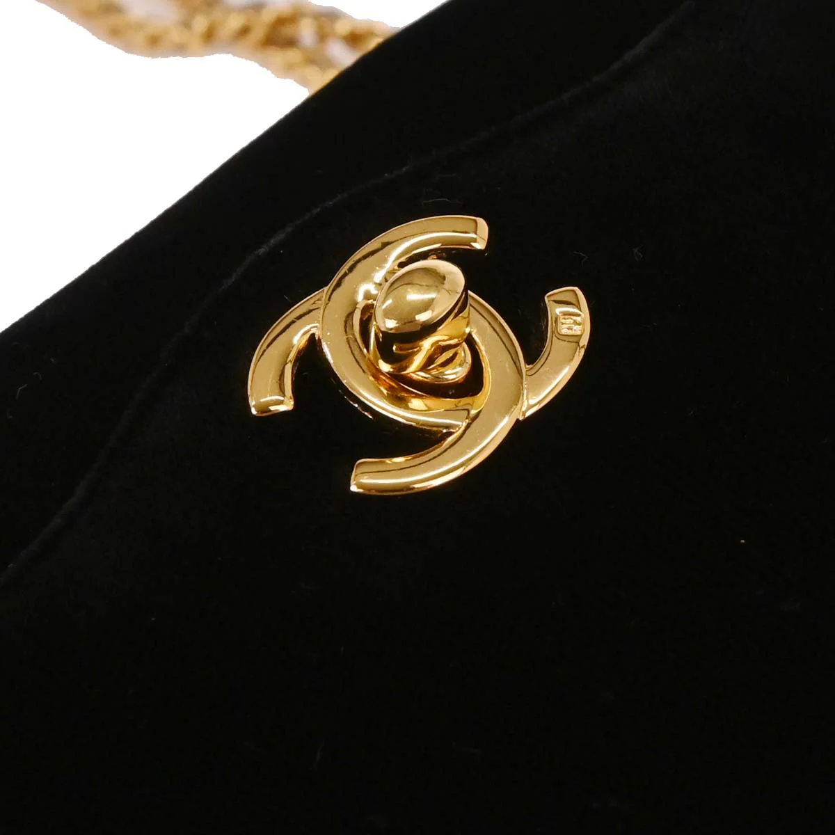 Chanel Black Velvet Shoulder Bag - Image 5