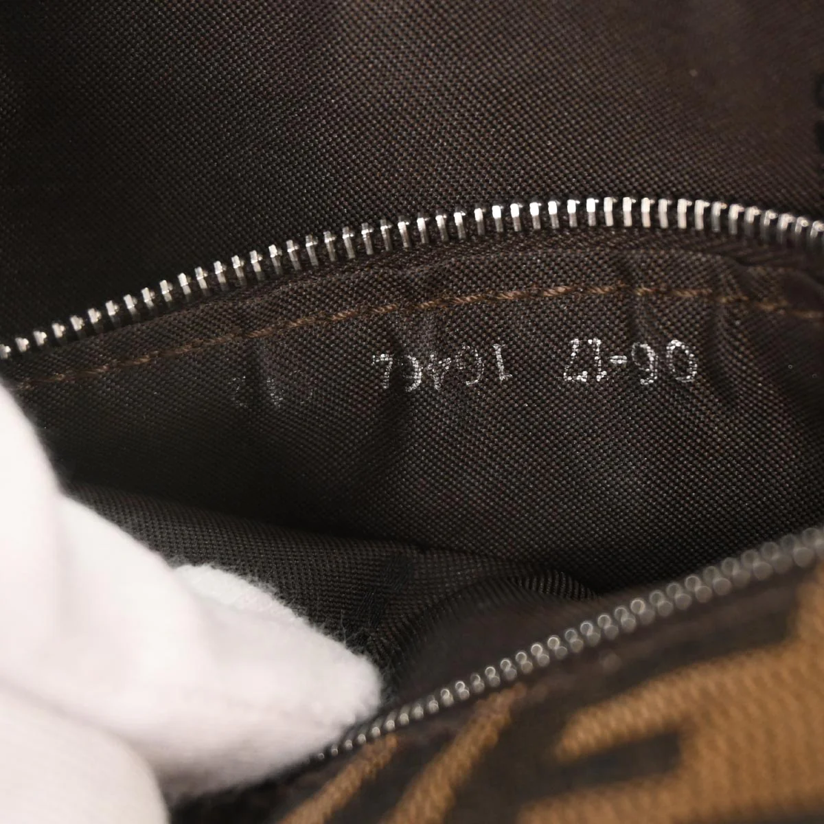 Fendi Brown Canvas Zucca Handbag - Image 9