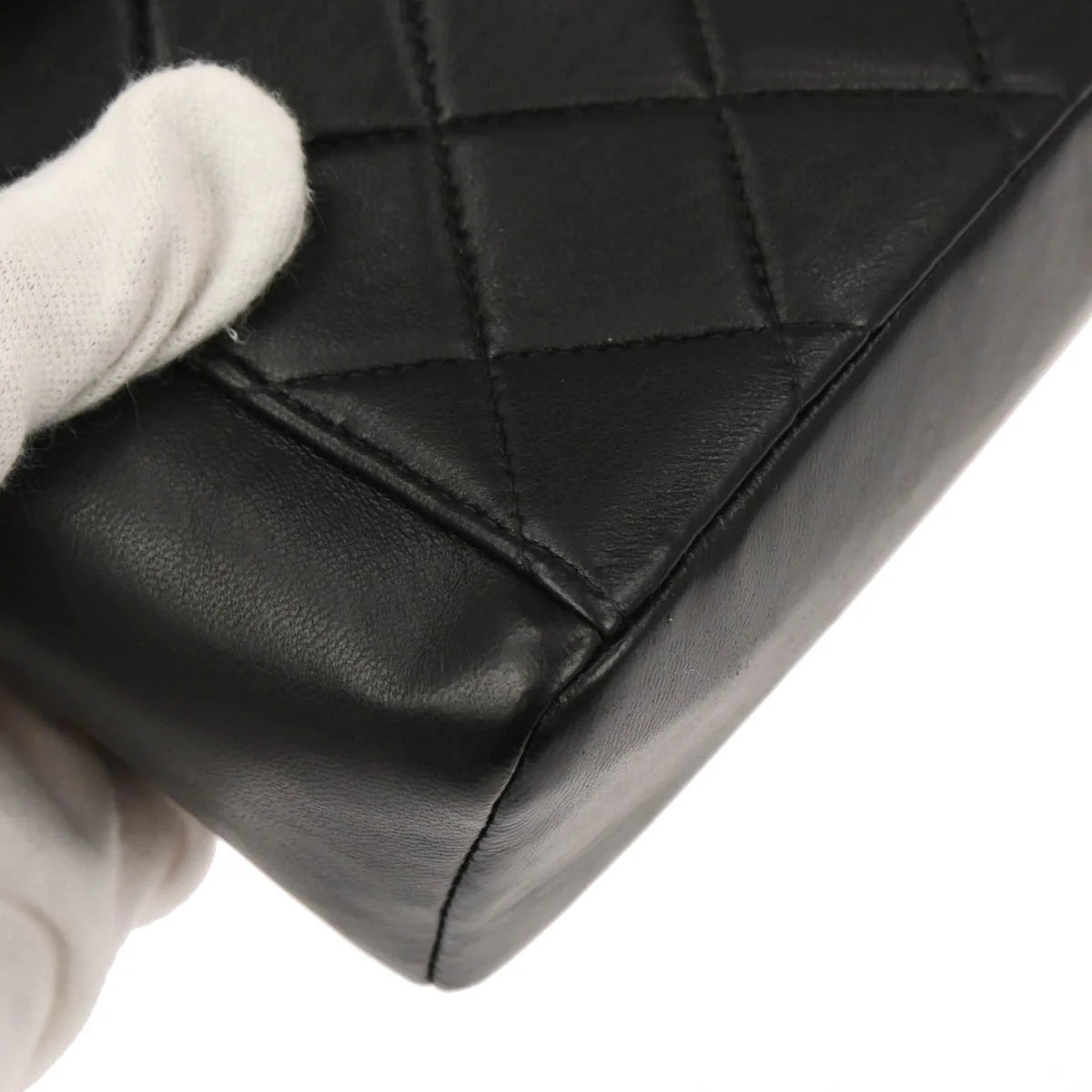 Chanel 1997-1999 Black Lambskin Handbag - Image 5