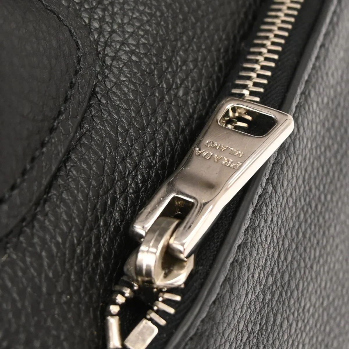 Prada Black Leather 2way Shoulder Tote Handbag - Image 3
