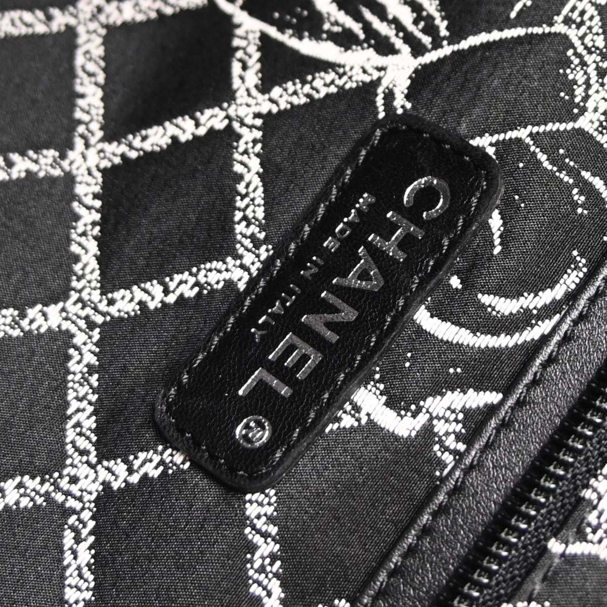Chanel 2008-2009 Black Calfskin Essential Tote Bag - Image 9