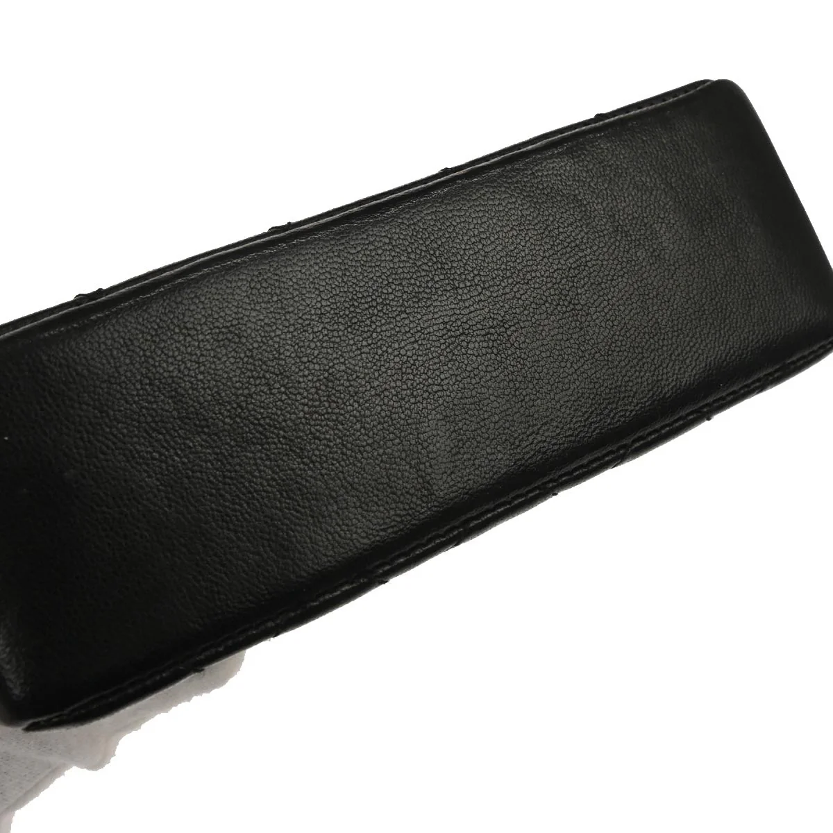 Chanel 1989-1991 Black Lambskin Shoulder Bag - Image 3