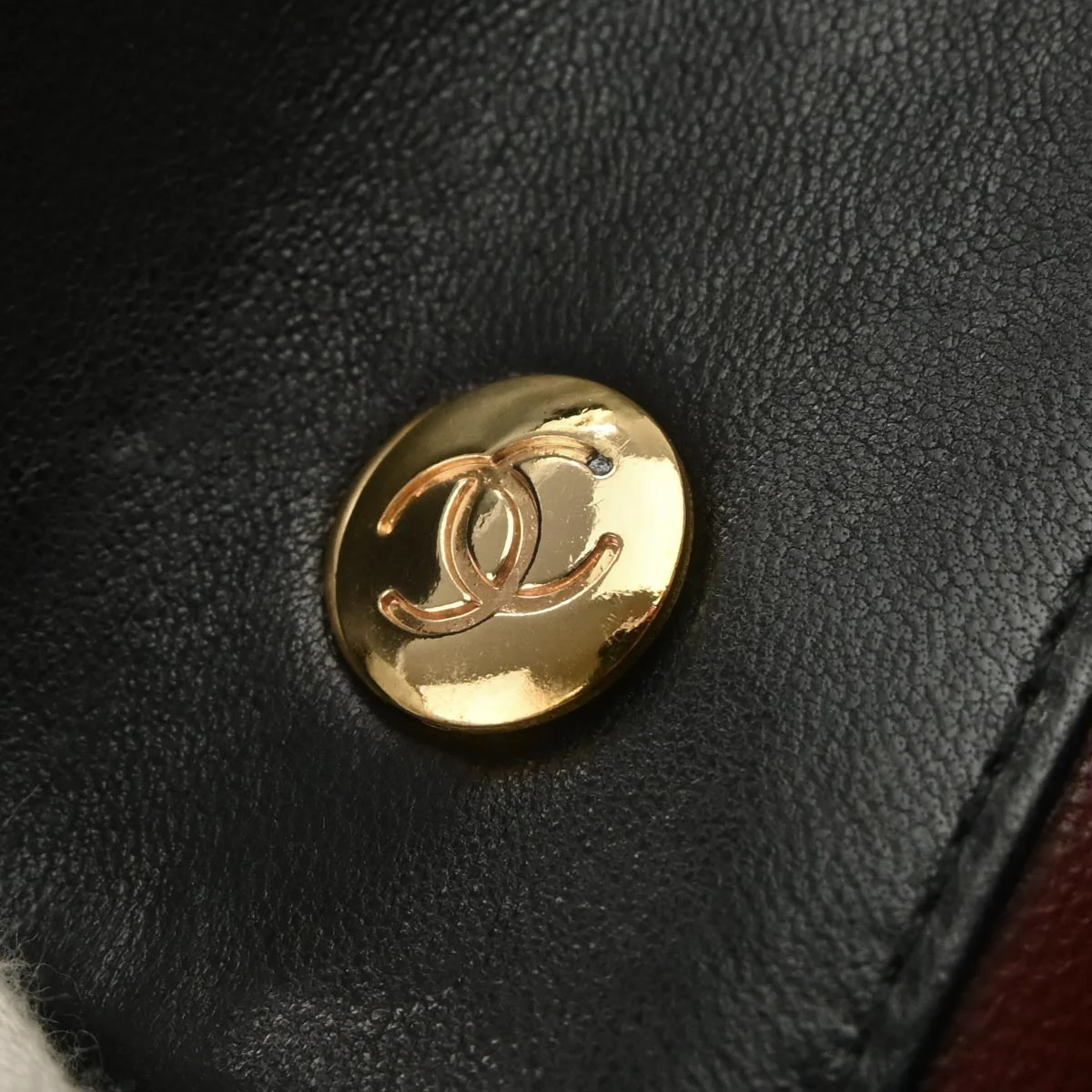Chanel 1989-1991 Black Lambskin Shoulder Bag - Image 9
