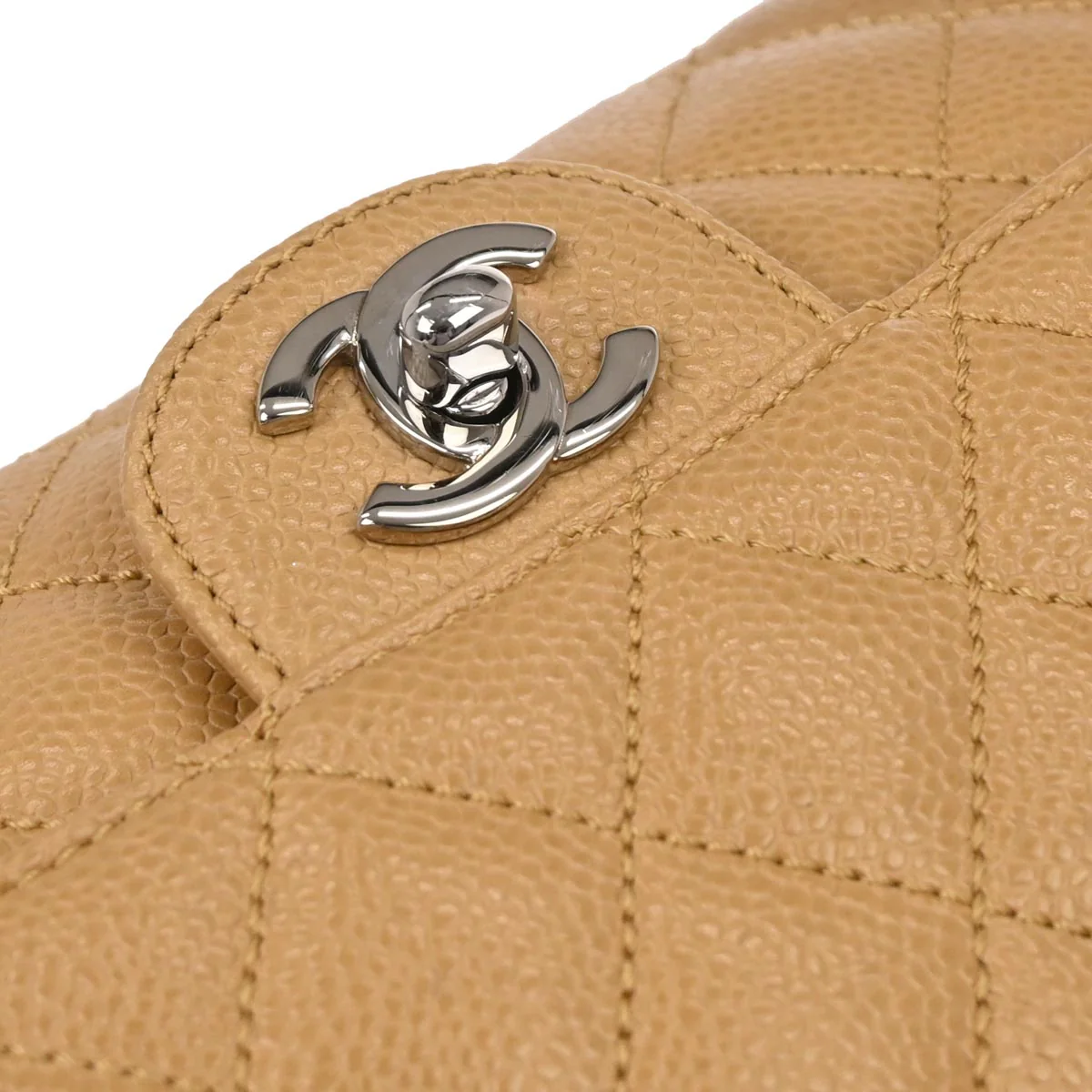Chanel 2005-2006 Beige Caviar Skin East West Shoulder Bag - Image 4