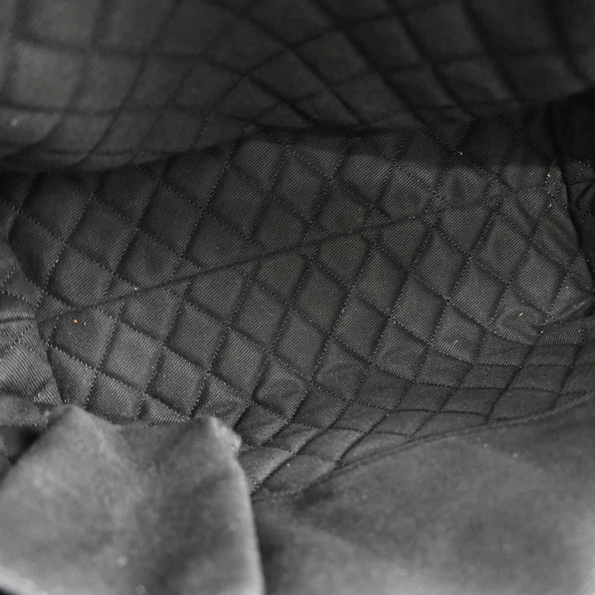 Chanel 2006-2008 Black Perforated Calfskin Tote Bag - Image 5