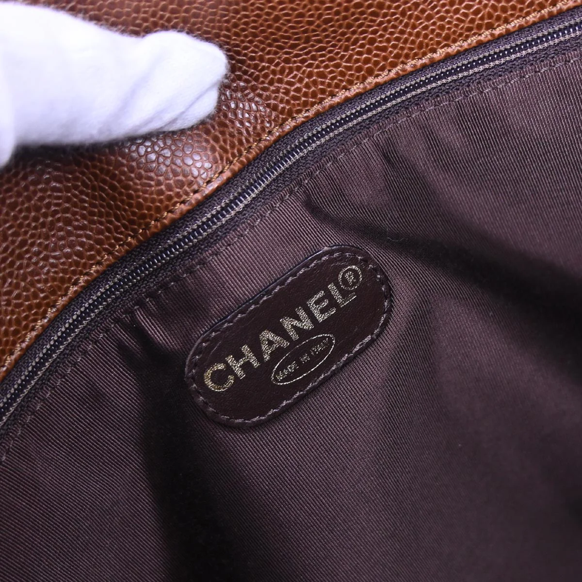 Chanel 1997-1999 Brown Caviar Skin Chain Tote Shoulder Bag - Image 9