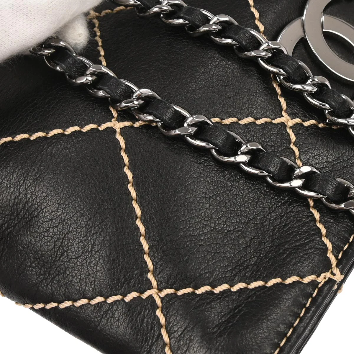 Chanel 2005-2006 Black Calfskin Wild Stitch Handbag - Image 4