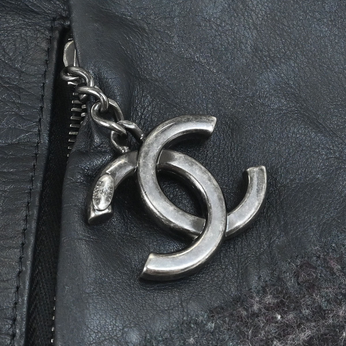 Chanel 2012-2013 Black Tweed Calfskin Coco Pleats Hobo Bag - Image 3