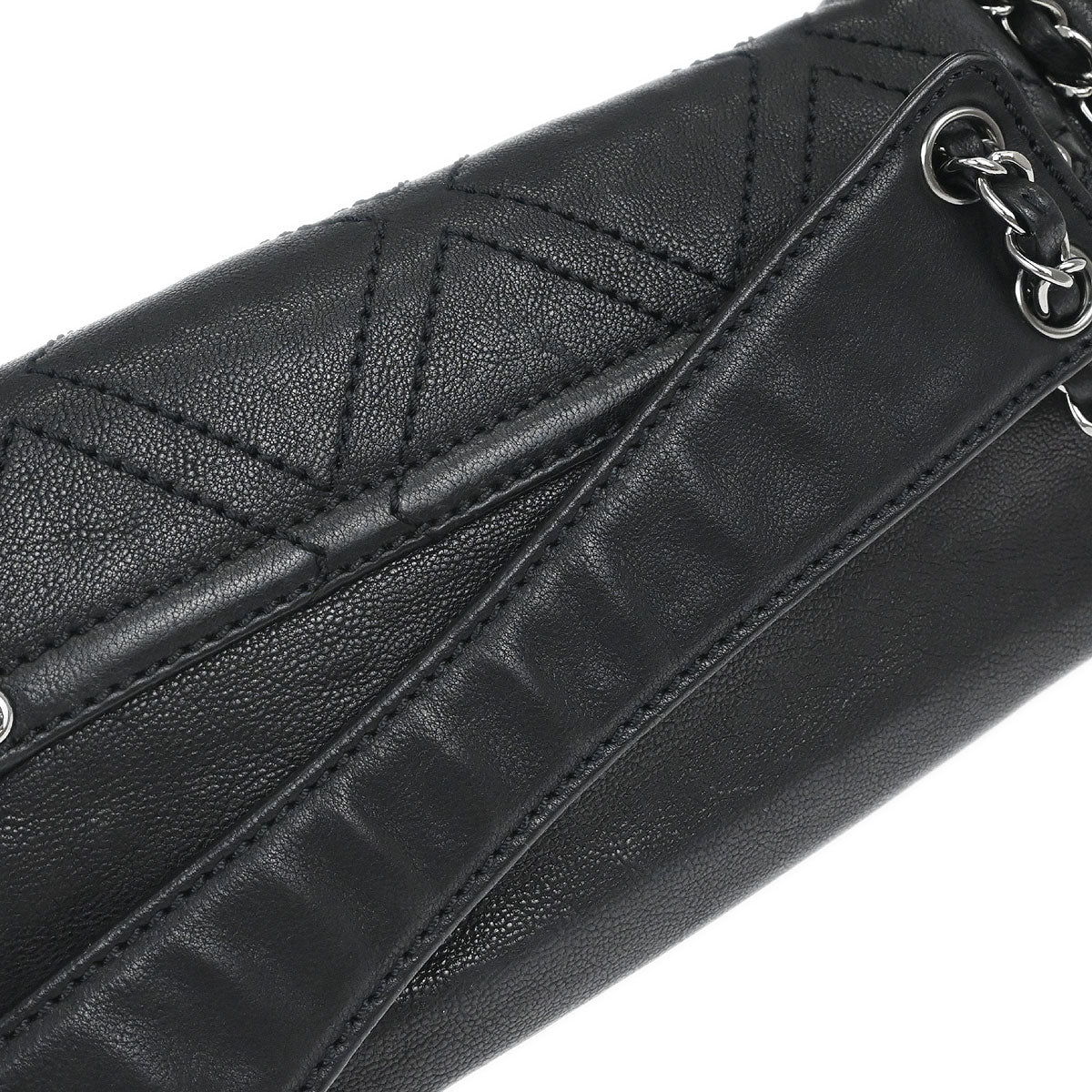 Chanel 2005-2006 Black Calfskin Accordion Flap Bag - Image 5