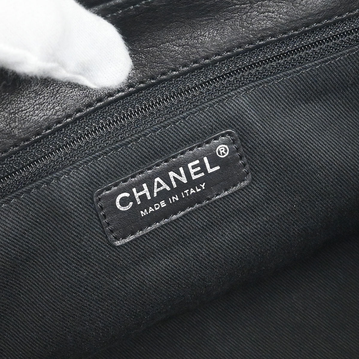Chanel 2005-2006 Black Calfskin Accordion Flap Bag - Image 9