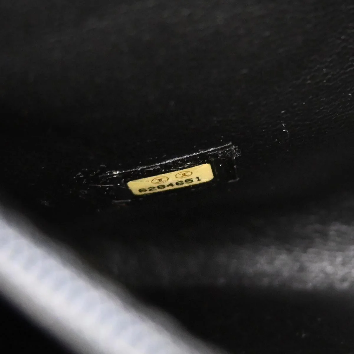 Chanel 2000-2002 Black Caviar Skin Handbag - Image 11
