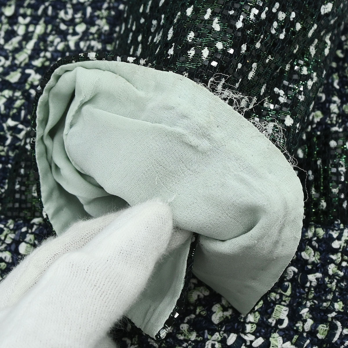 Chanel 2018-2019 Collarless Single Breasted Tweed Jacket Green #44 - Image 7