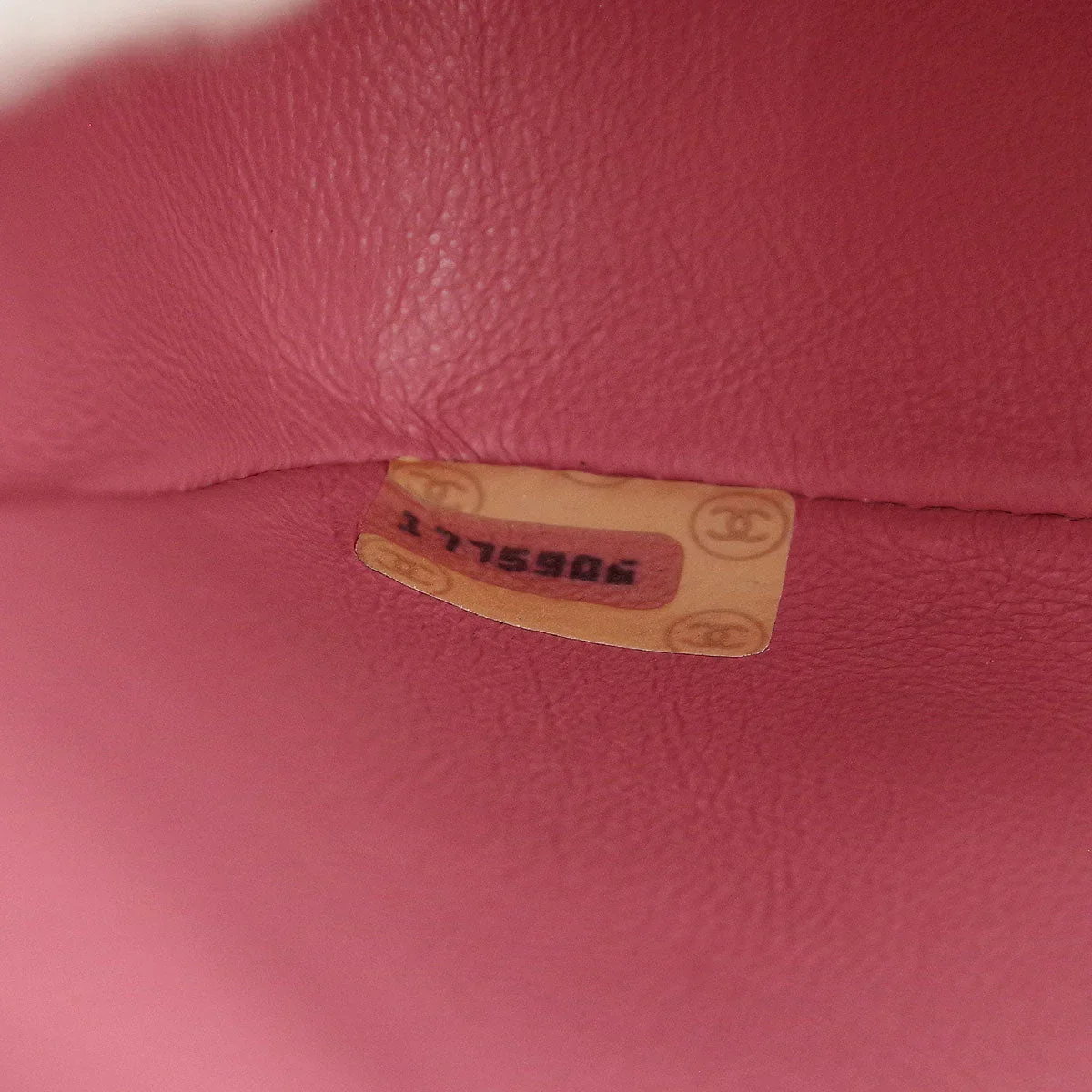 Chanel * 1989-1991 Pink Lambskin Border Flap Bag - Image 8