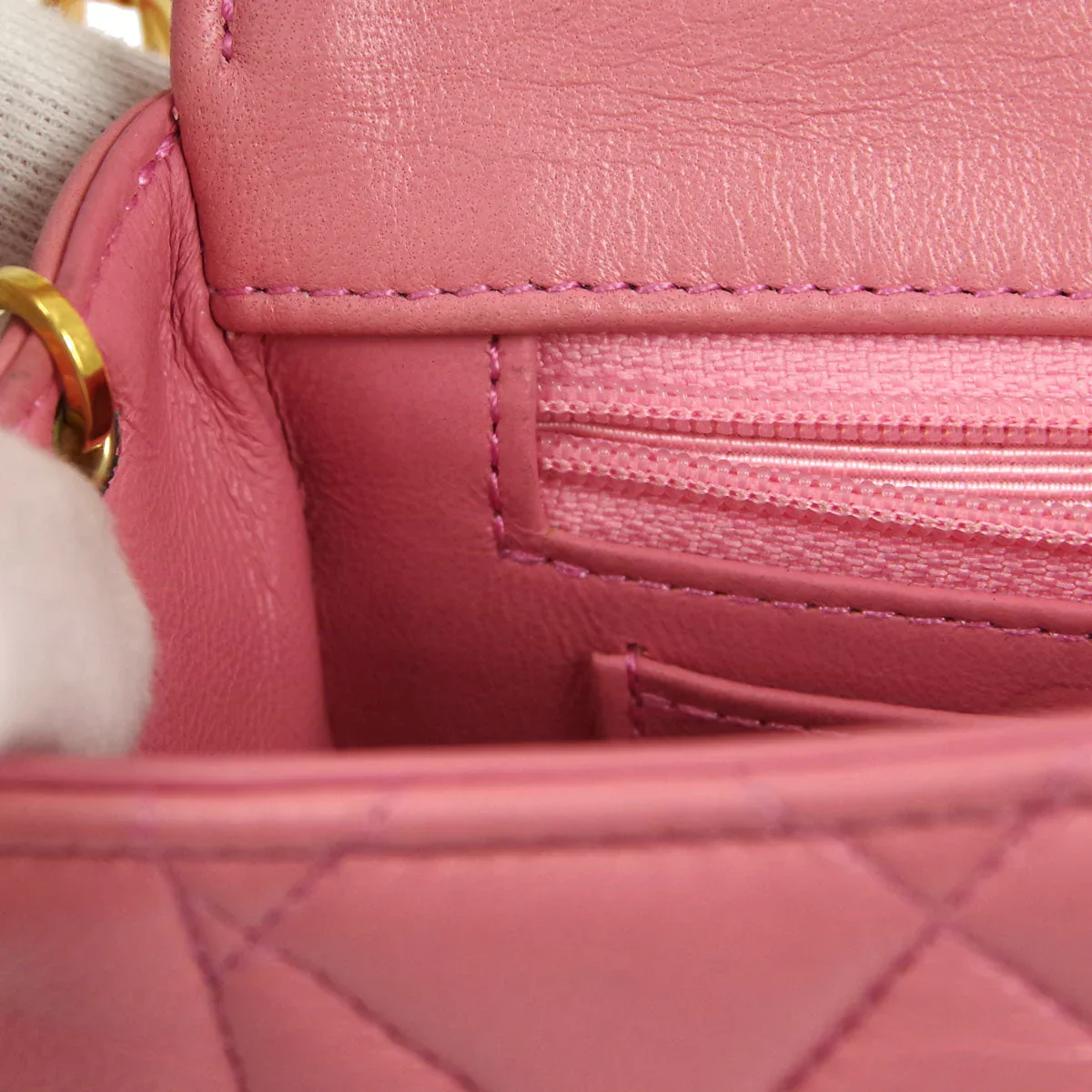 Chanel * 1989-1991 Pink Lambskin Border Flap Bag - Image 9