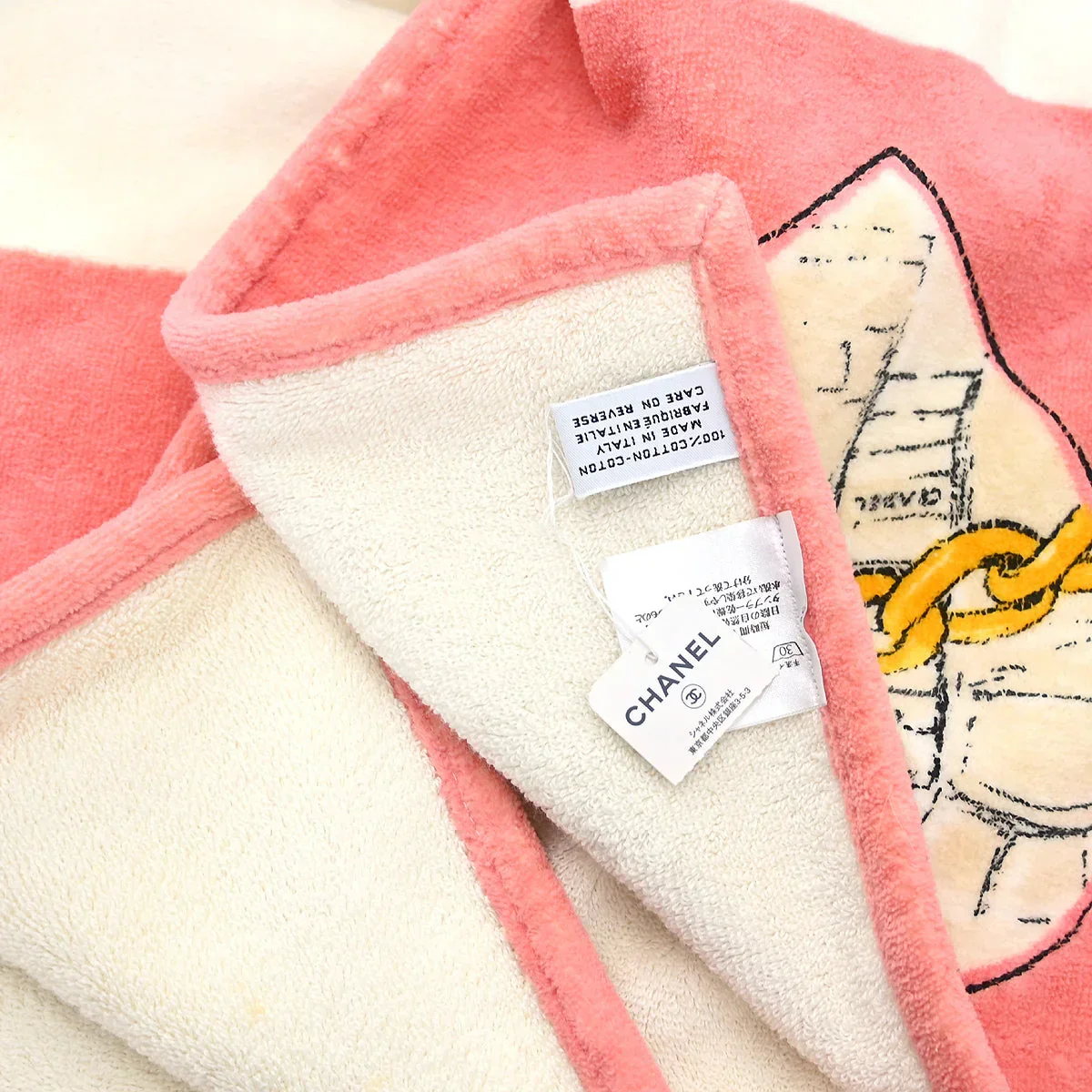 Chanel Valentine Beach Towel Pink Small Good - Image 4