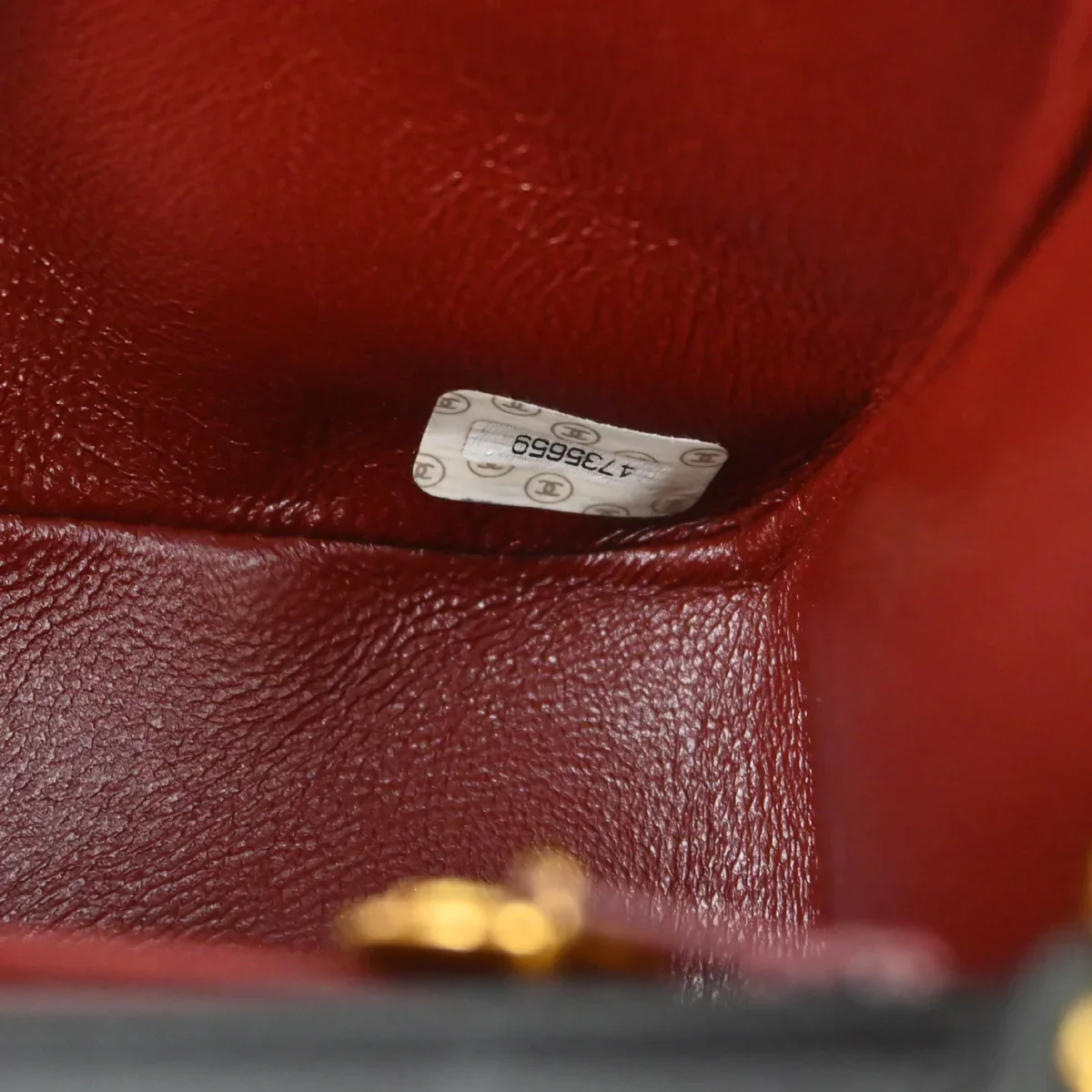 Chanel 1996-1997 Black Lambskin Small Diana Shoulder Bag - Image 11