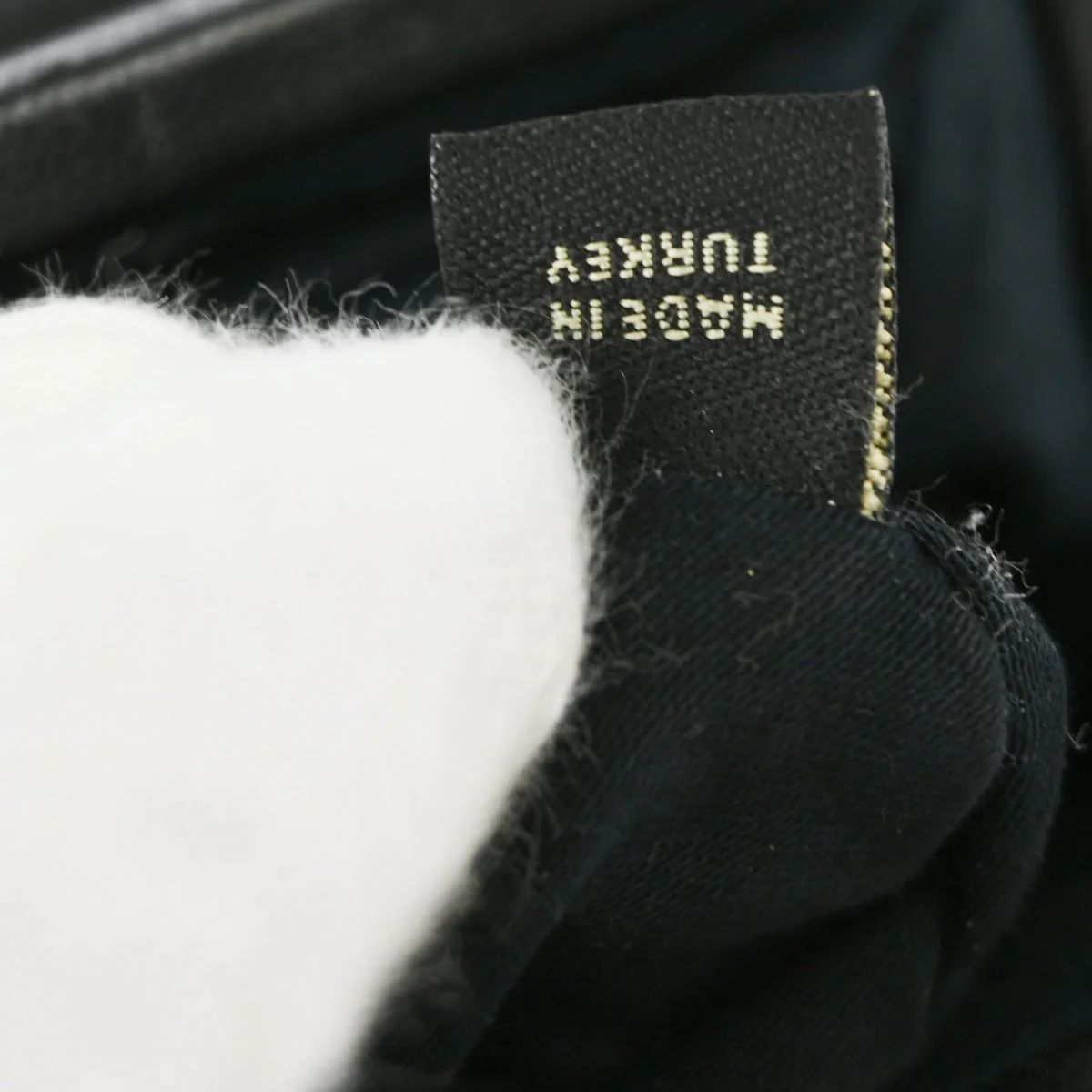 Miu Miu Black Lambskin Matelasse Shoulder Bag 194 - Image 8