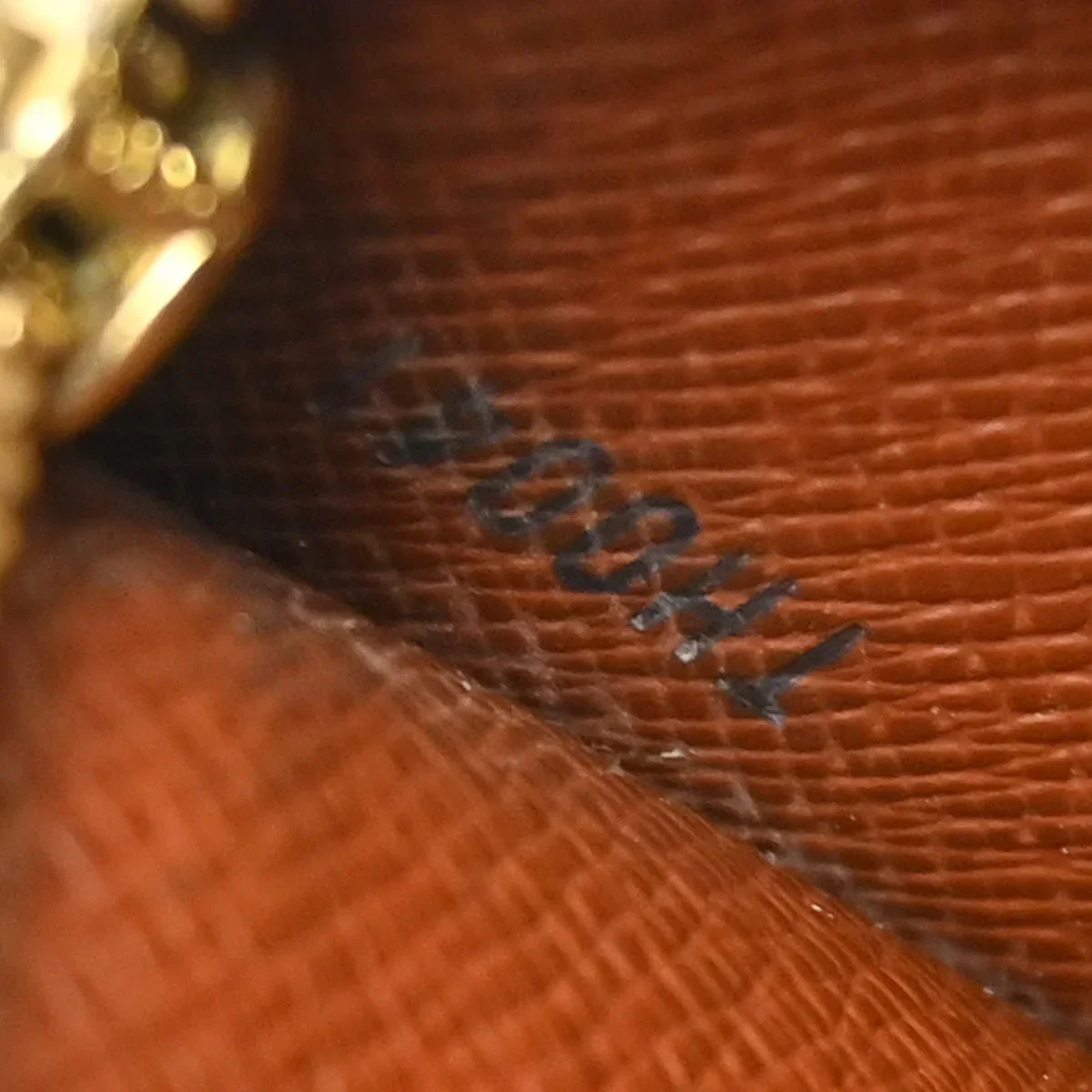 Louis Vuitton 2001 Monogram Graffiti Portefeuille Sarah Wallet M92188 - Image 7