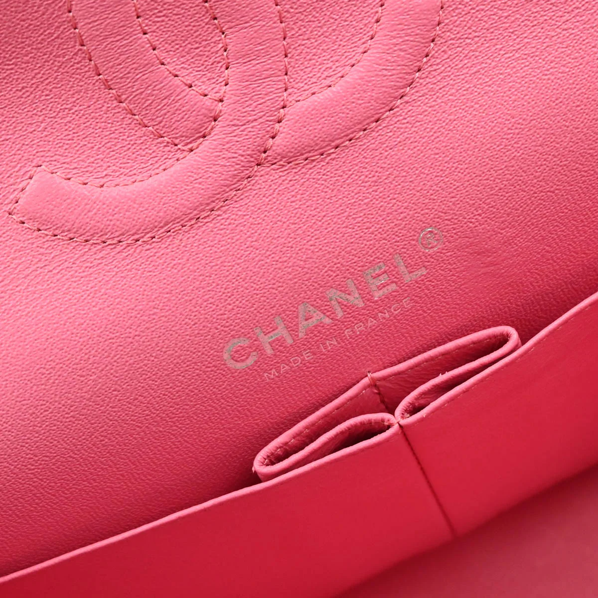 Chanel 2019 Pink Calfskin Caviar Medium Classic Double Flap Shoulder Bag - Image 10