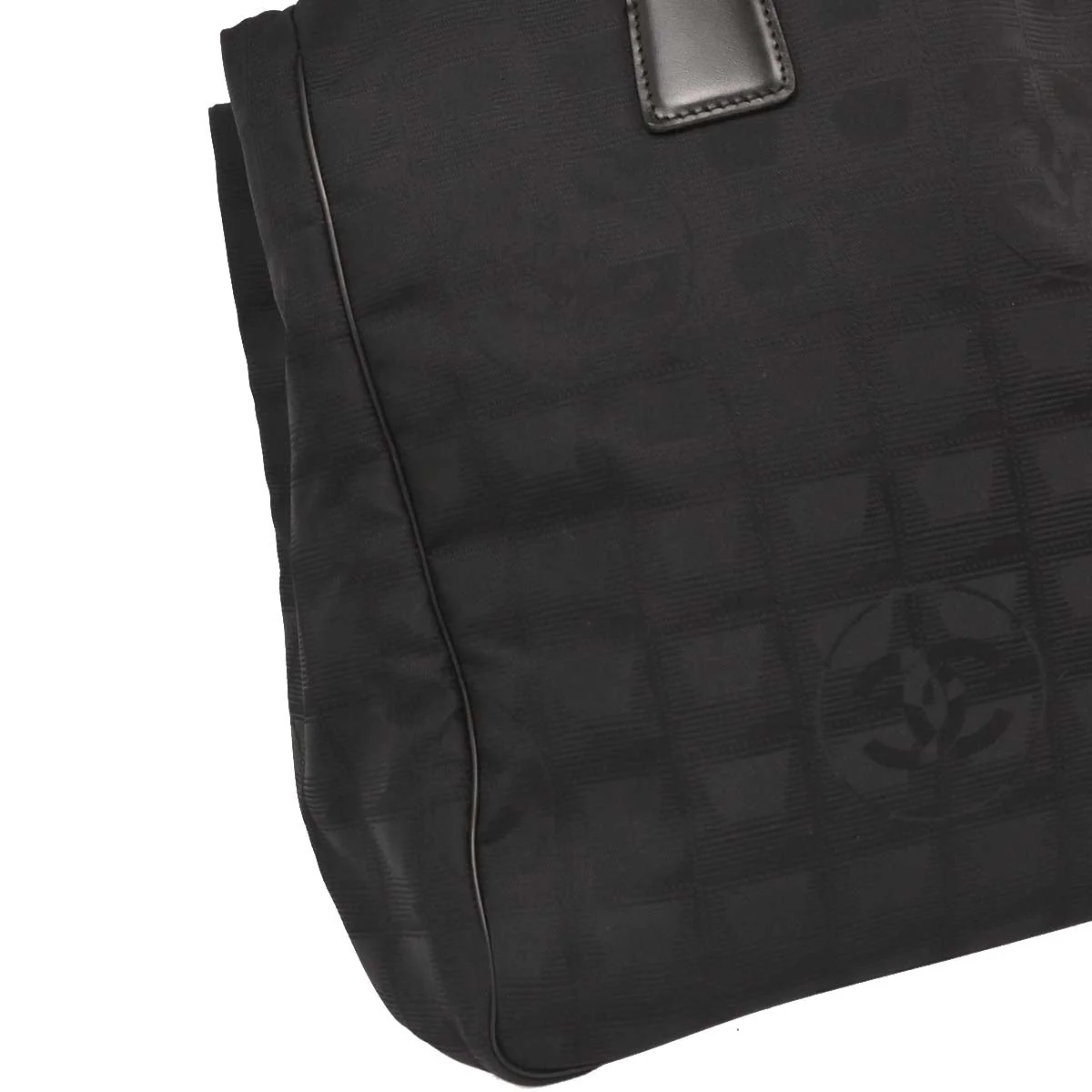 Chanel 2003-2004 Black Jacquard Nylon New Travel Line Tote Handbag - Image 3