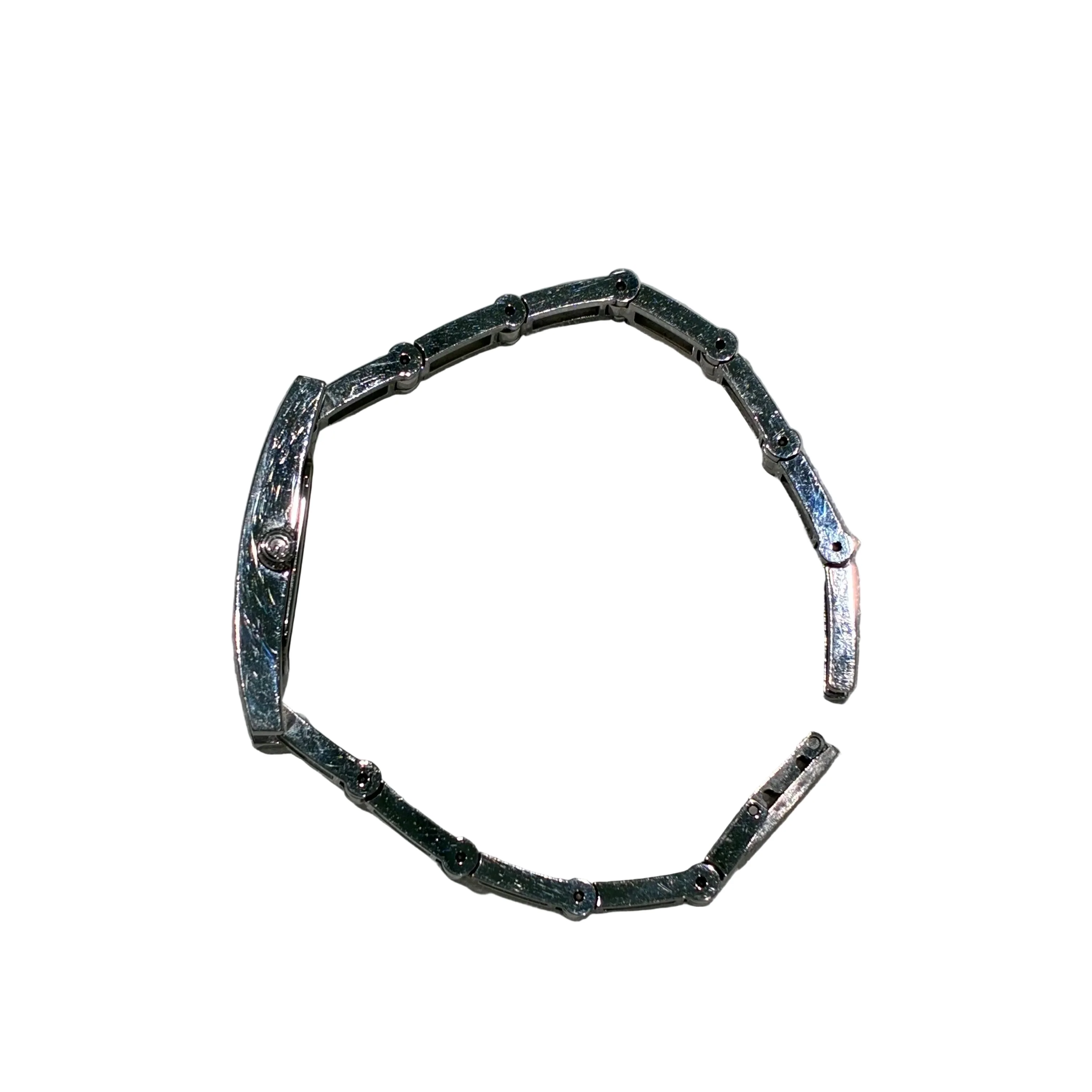 Gucci 3900L Quartz Watch SS - Image 9
