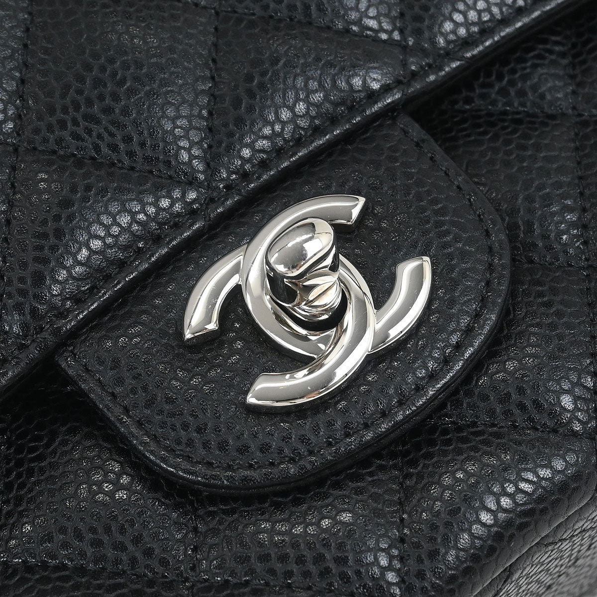Chanel 2019 Black Calfskin Medium Classic Double Flap Shoulder Bag - Image 4