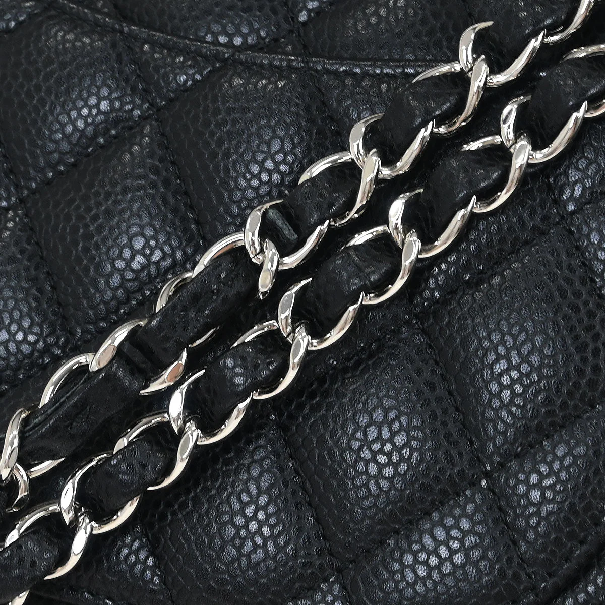 Chanel 2019 Black Calfskin Medium Classic Double Flap Shoulder Bag - Image 5