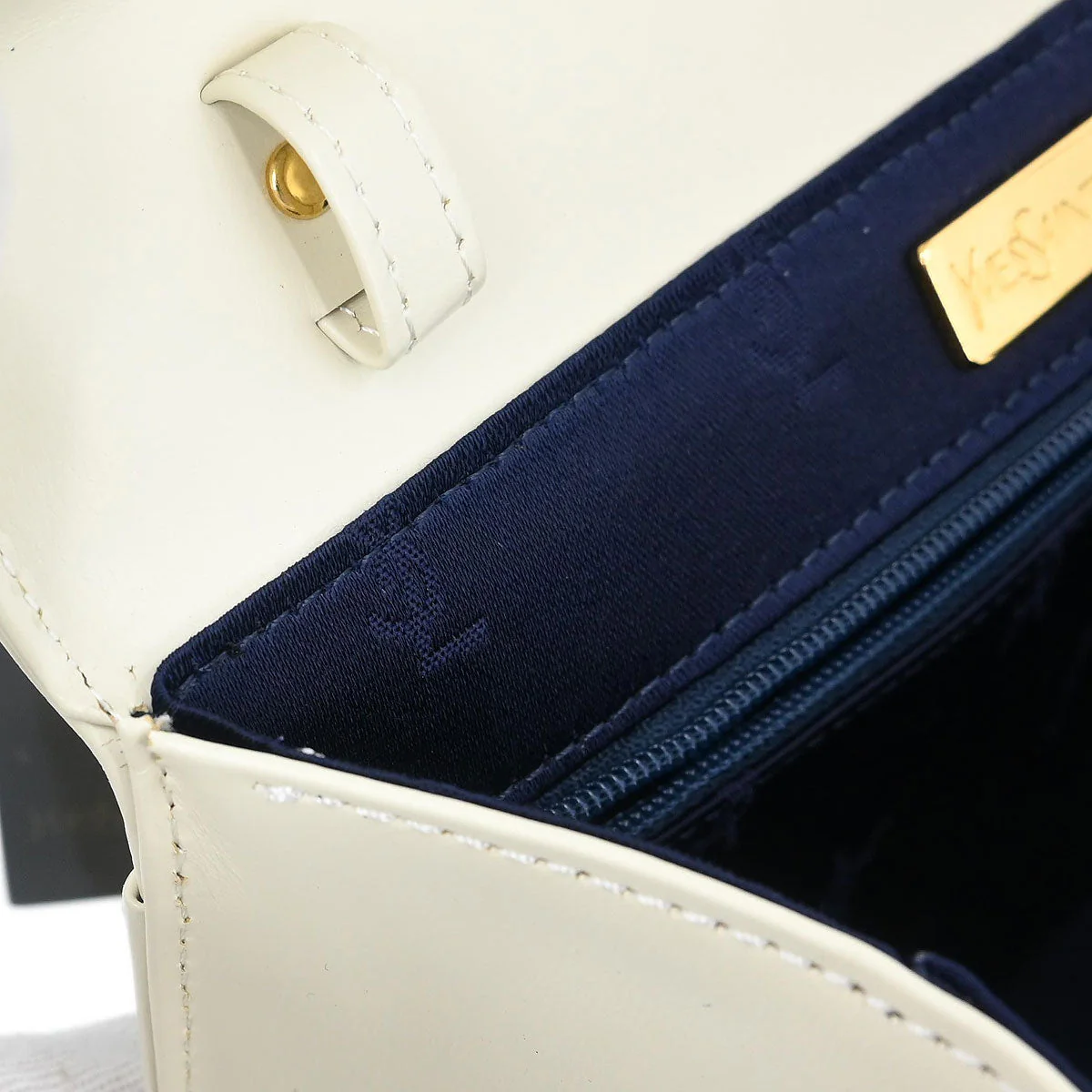 Yves Saint Laurent White 2way Shoulder Handbag - Image 10