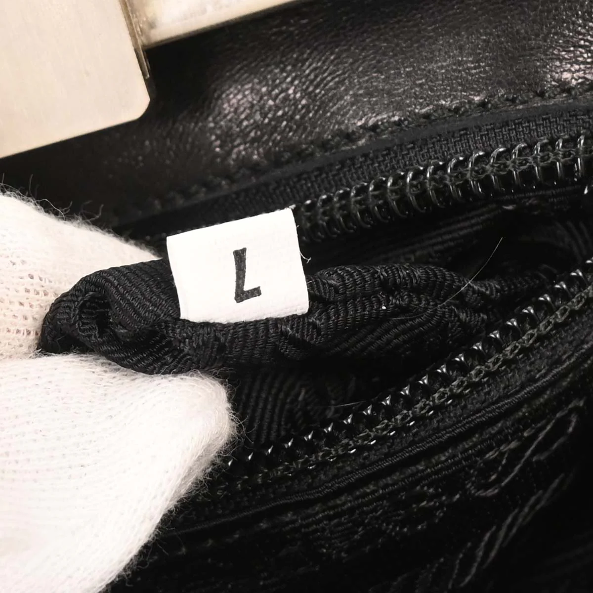 Prada Black Nylon Shoulder Bag - Image 10