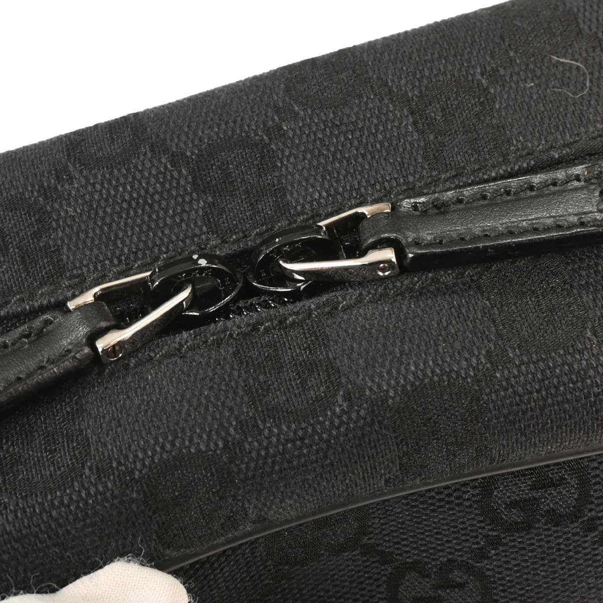 Gucci Black GG Shoulder Bag - Image 4