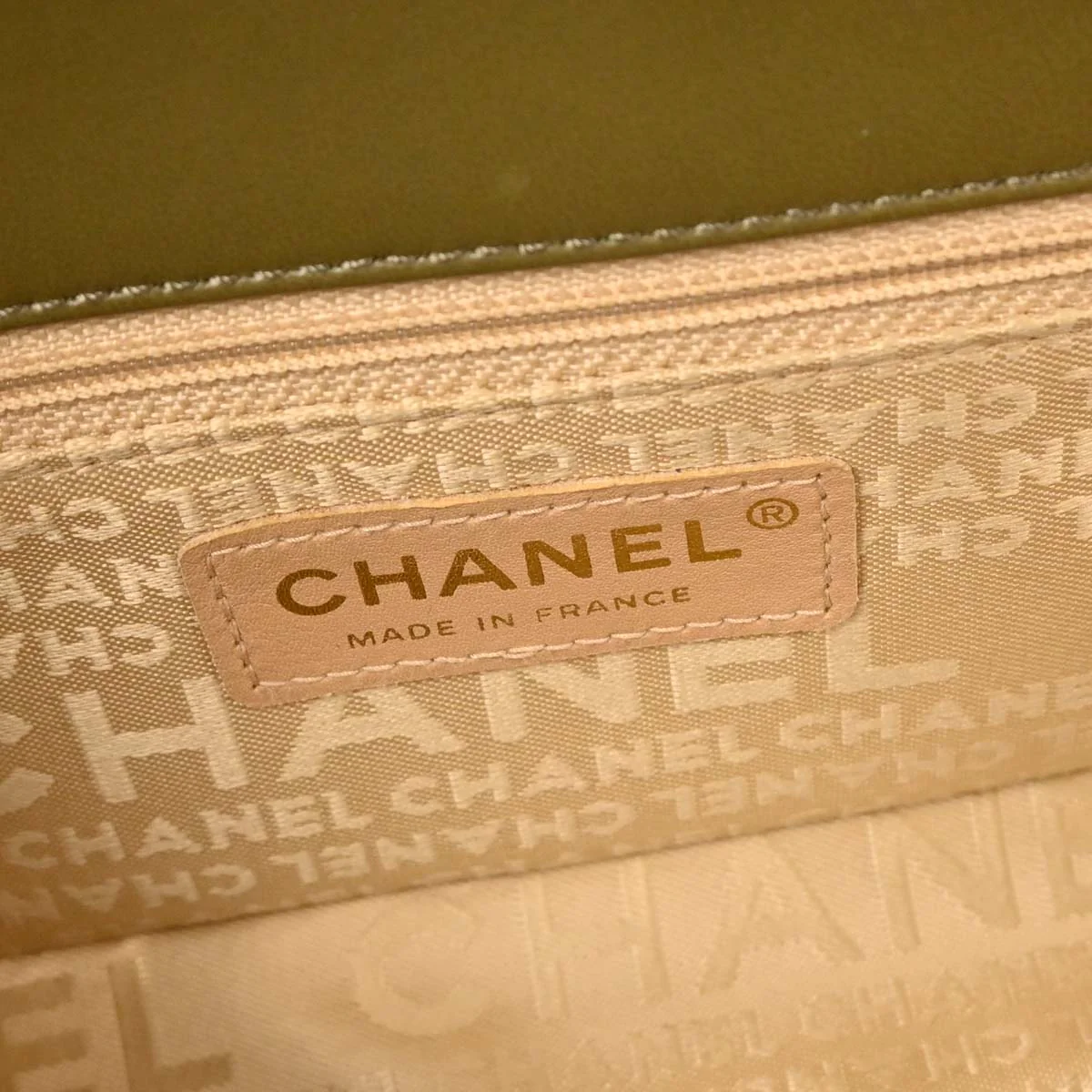 Chanel 2003-2004 Olive Lambskin Choco Bar Shoulder Bag - Image 9