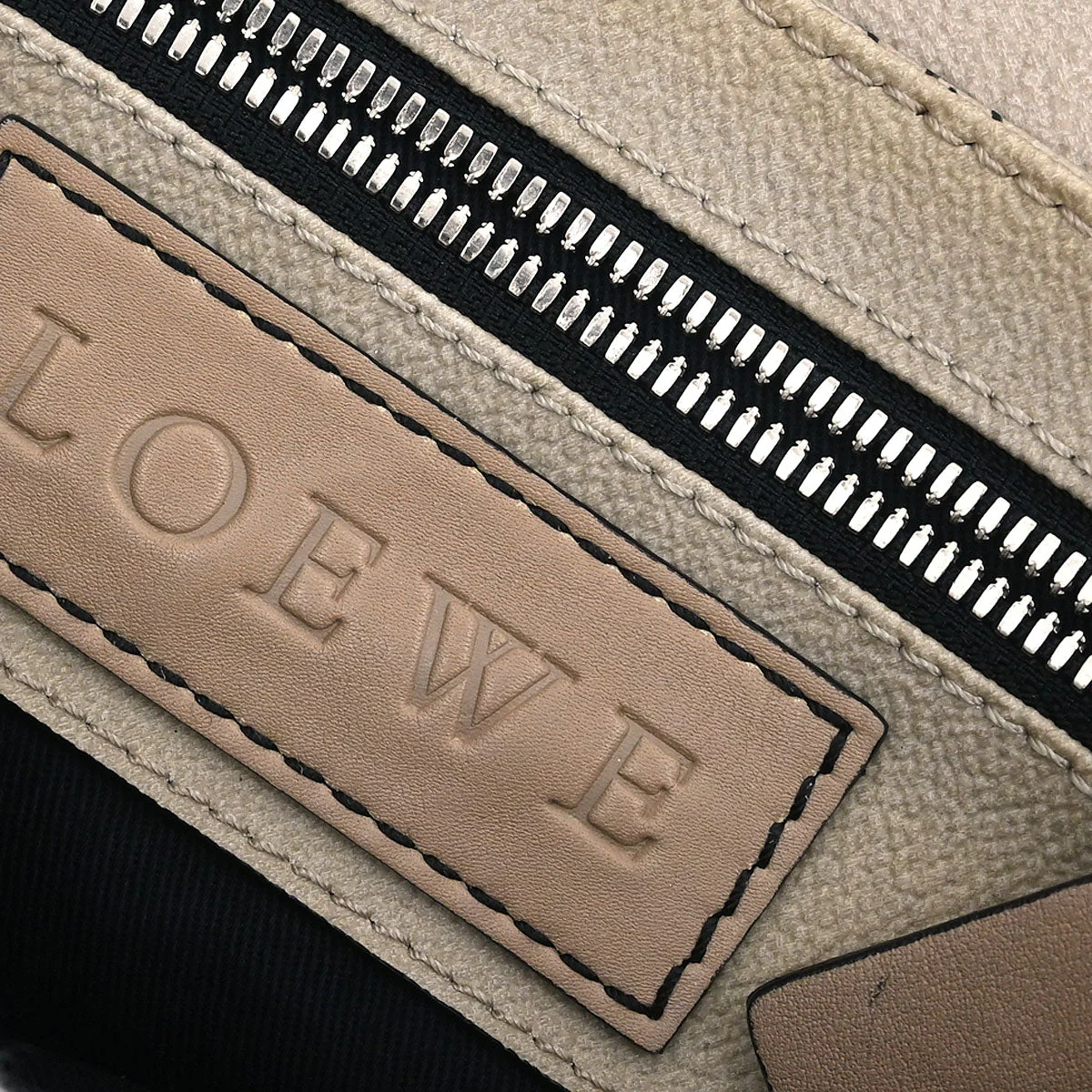Loewe * Beige Leather Anagram Handbag - Image 10