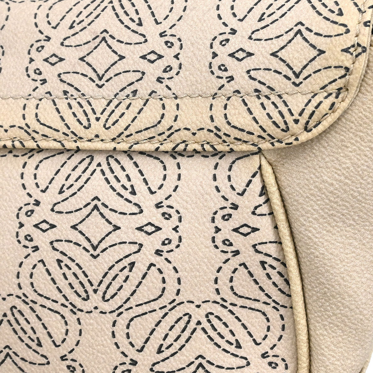 Loewe * Beige Leather Anagram Handbag - Image 6