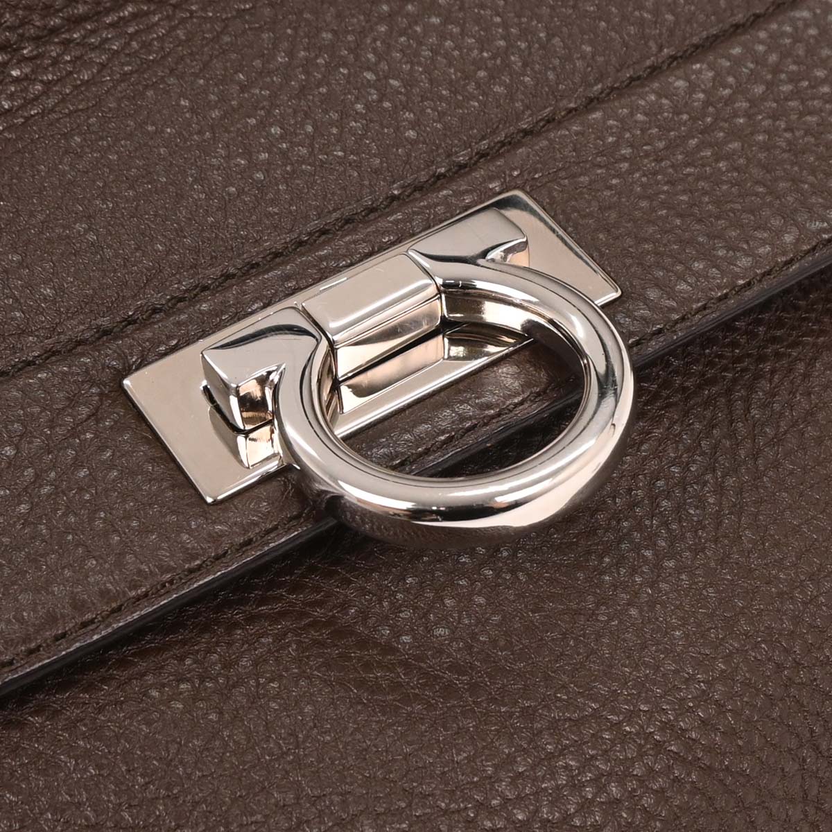 Salvatore Ferragamo Brown Gancini 2way Shoulder Handbag - Image 3