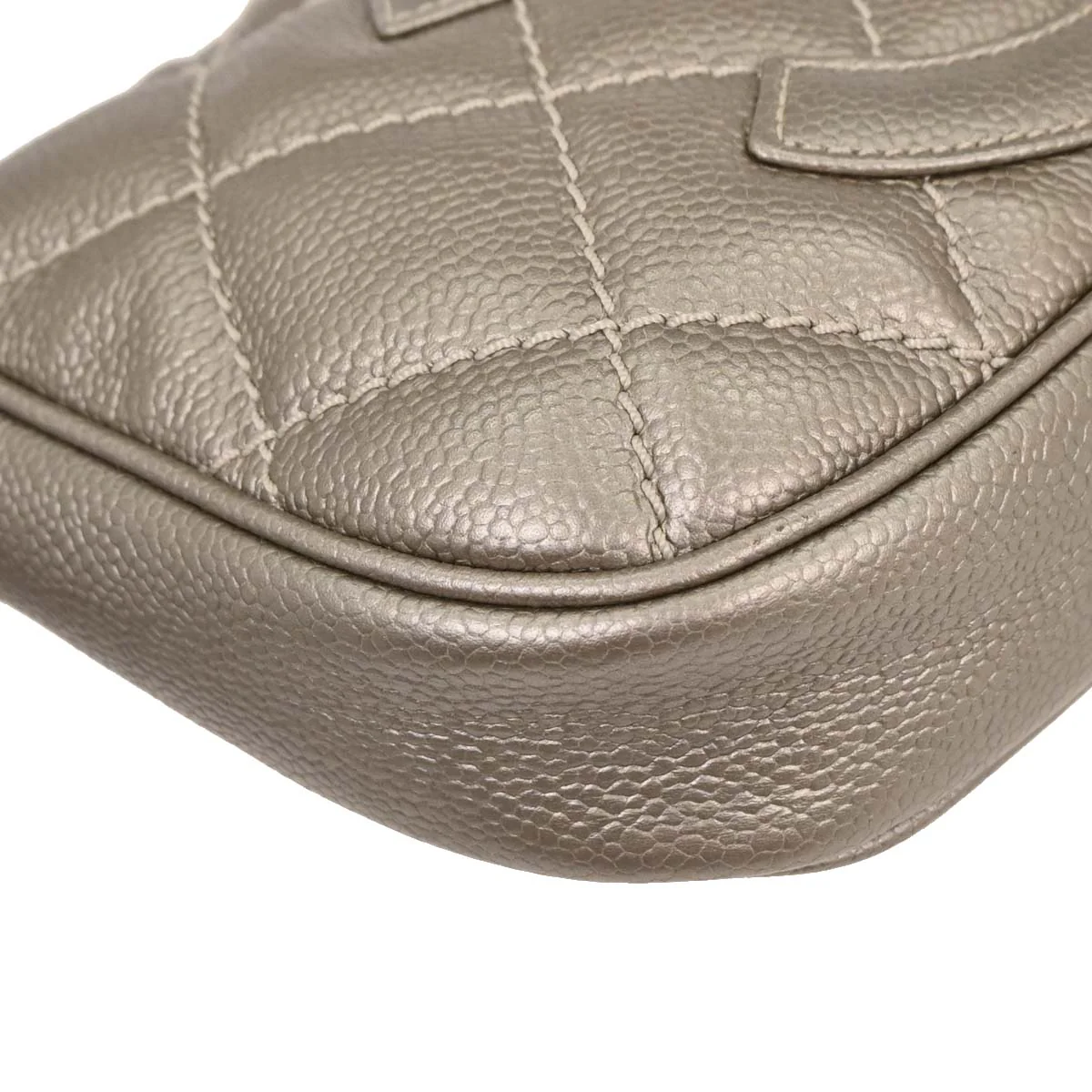 Chanel 2004-2005 Silver Caviar Fringe Handbag - Image 3