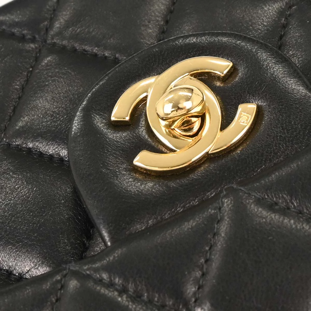 Chanel 2003-2004 Black Lambskin Mini Classic Square Flap Shoulder Bag - Image 4