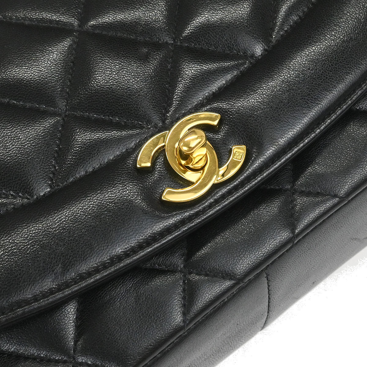 Chanel 1994-1996 Black Lambskin Medium Diana Shoulder Bag - Image 4